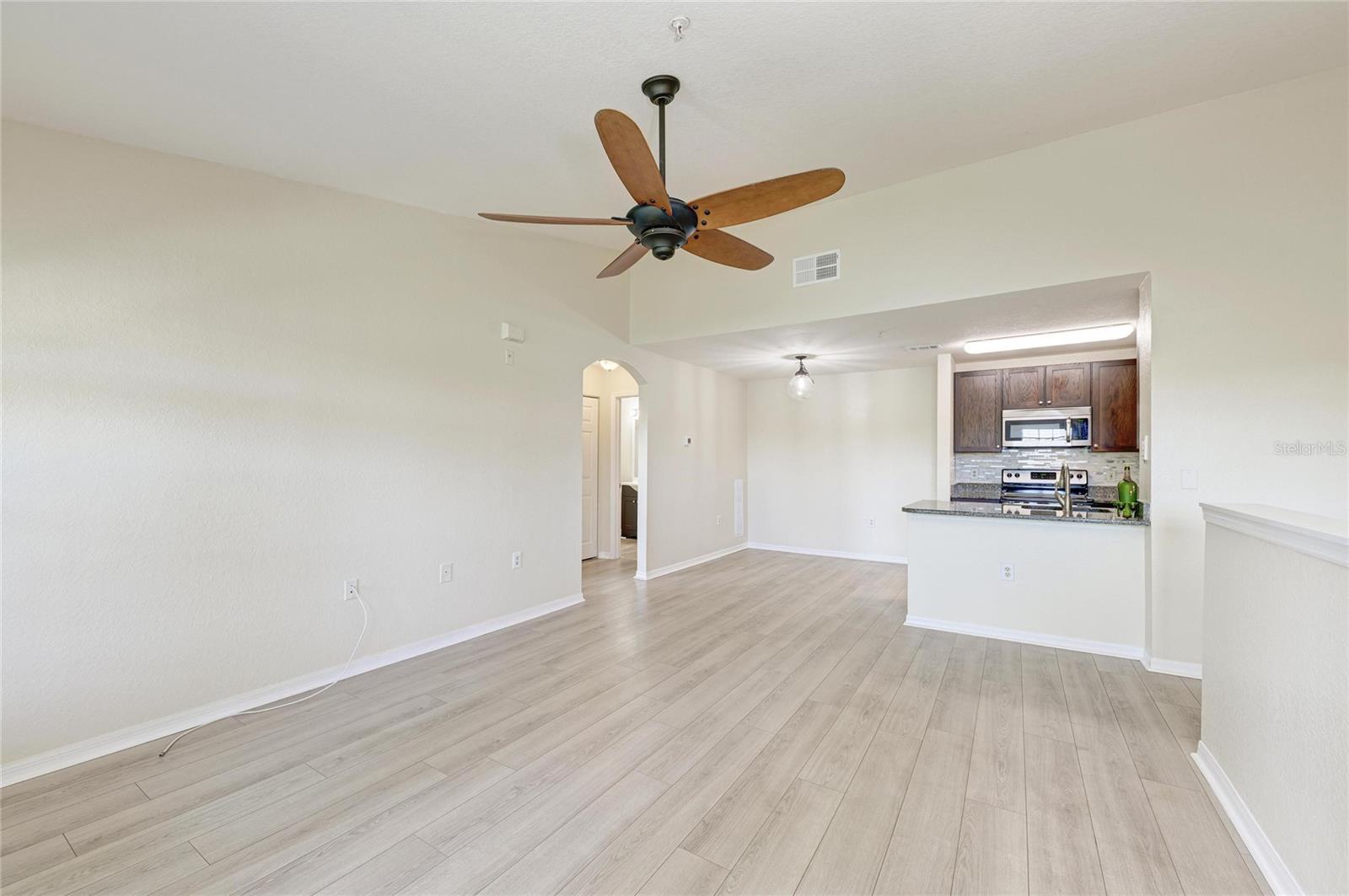 Image 15 of 54 For 8911 Manor Loop 207