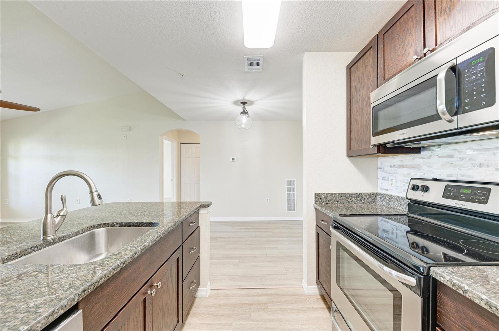 Image 27 of 54 For 8911 Manor Loop 207
