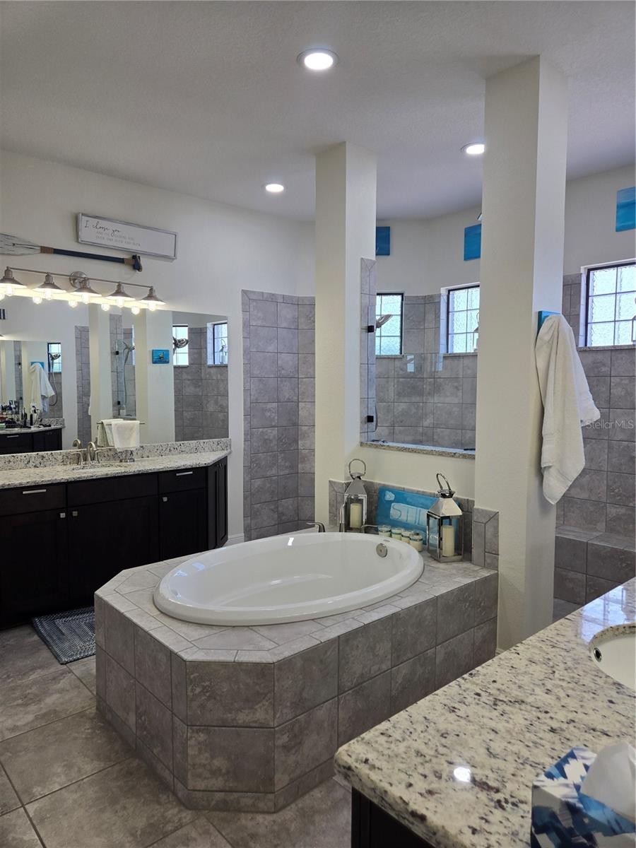 Image 33 of 62 For 5084 Greens Drive