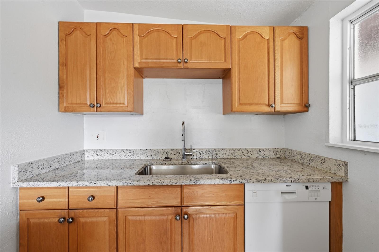 Image 11 of 22 For 1302 14th Street E