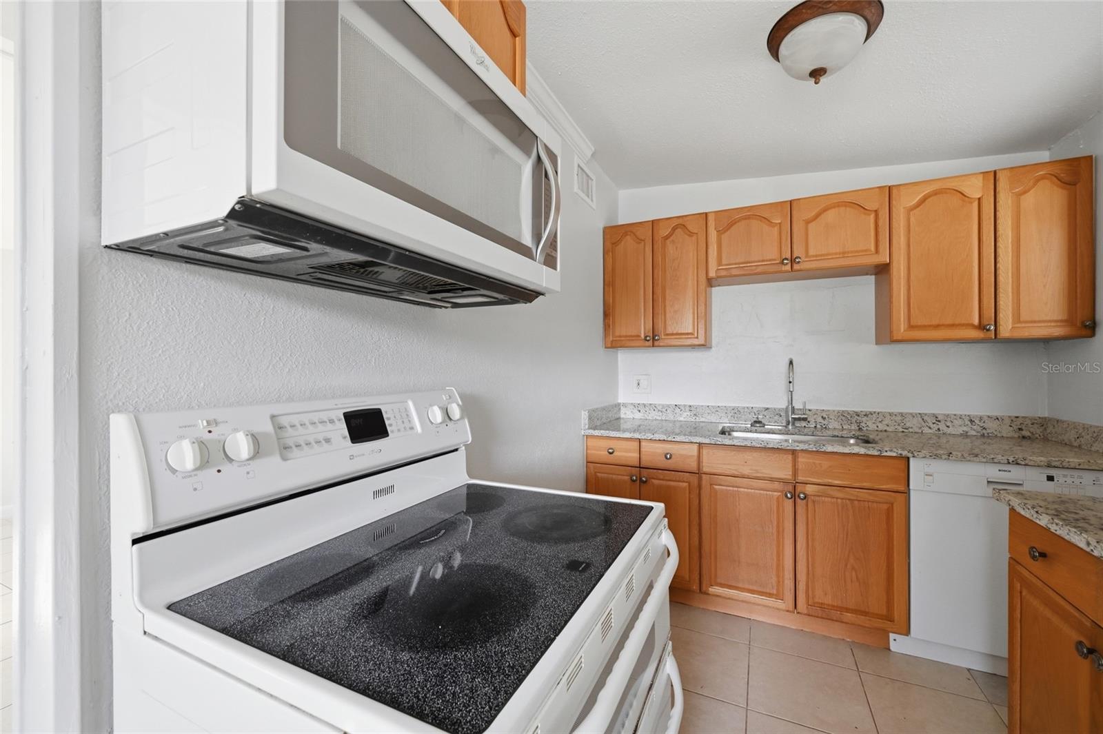 Image 14 of 22 For 1302 14th Street E