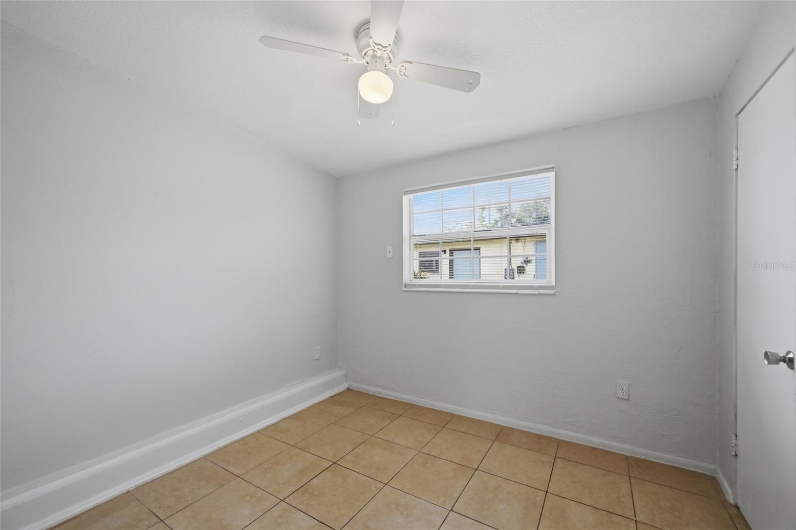 Image 17 of 22 For 1302 14th Street E