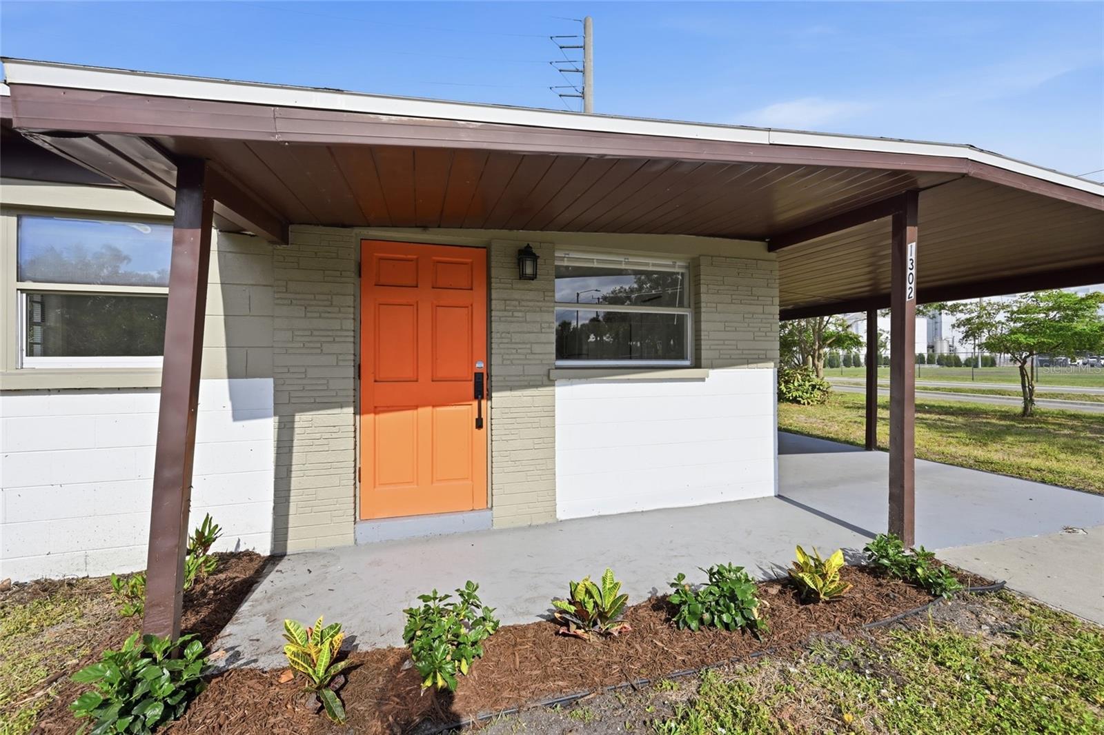 Image 6 of 22 For 1302 14th Street E