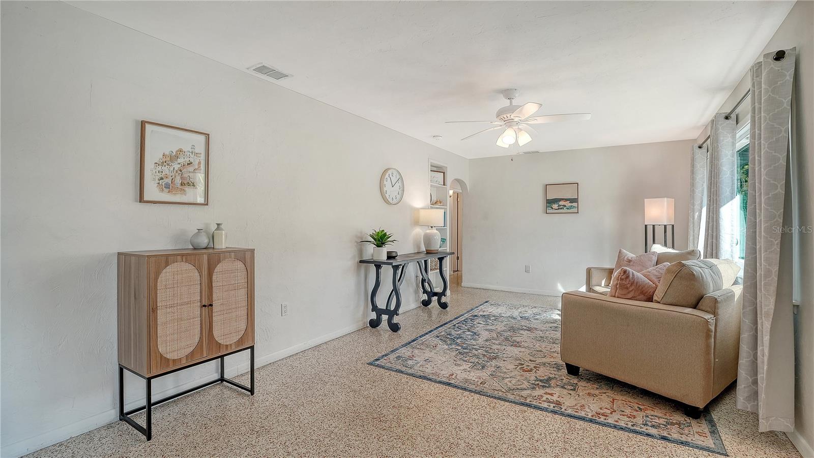 Image 3 of 37 For 209 Briggs Court