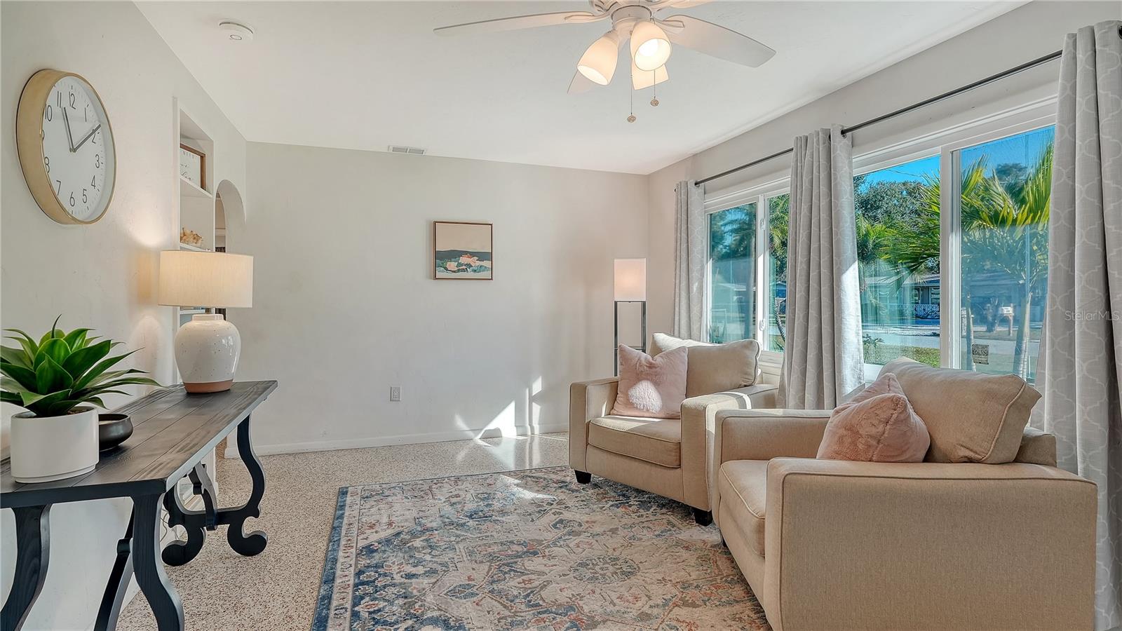 Image 4 of 37 For 209 Briggs Court
