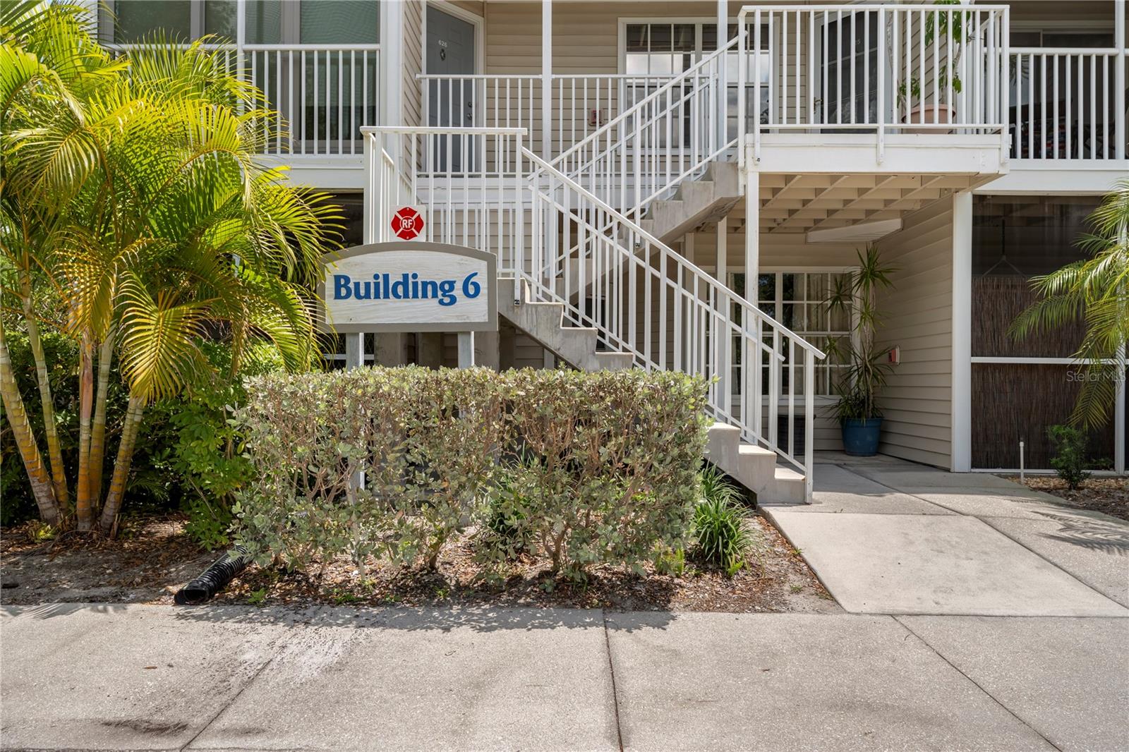 Image 2 of 90 For 850 Tamiami Trail 604