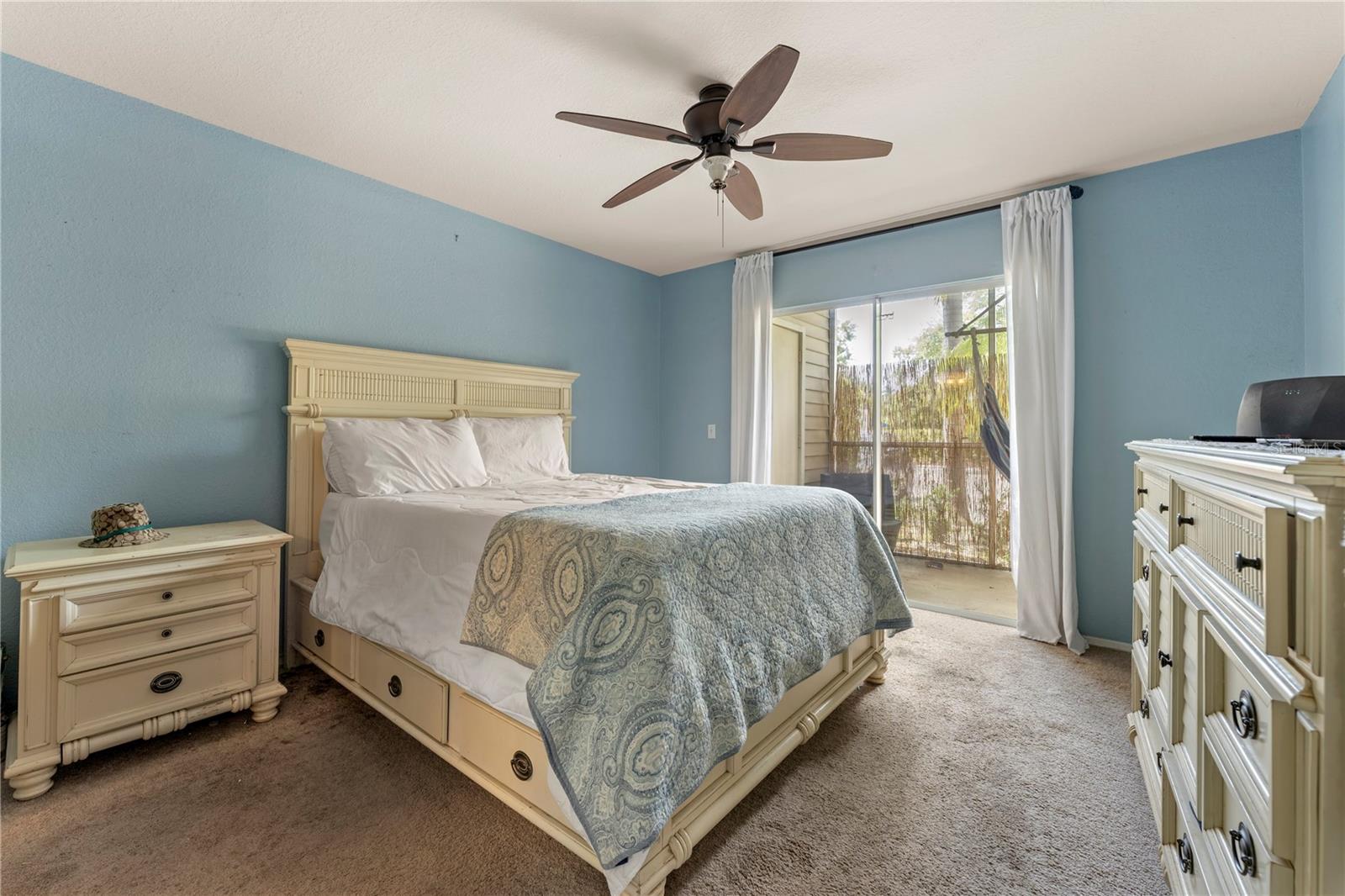 Image 23 of 90 For 850 Tamiami Trail 604