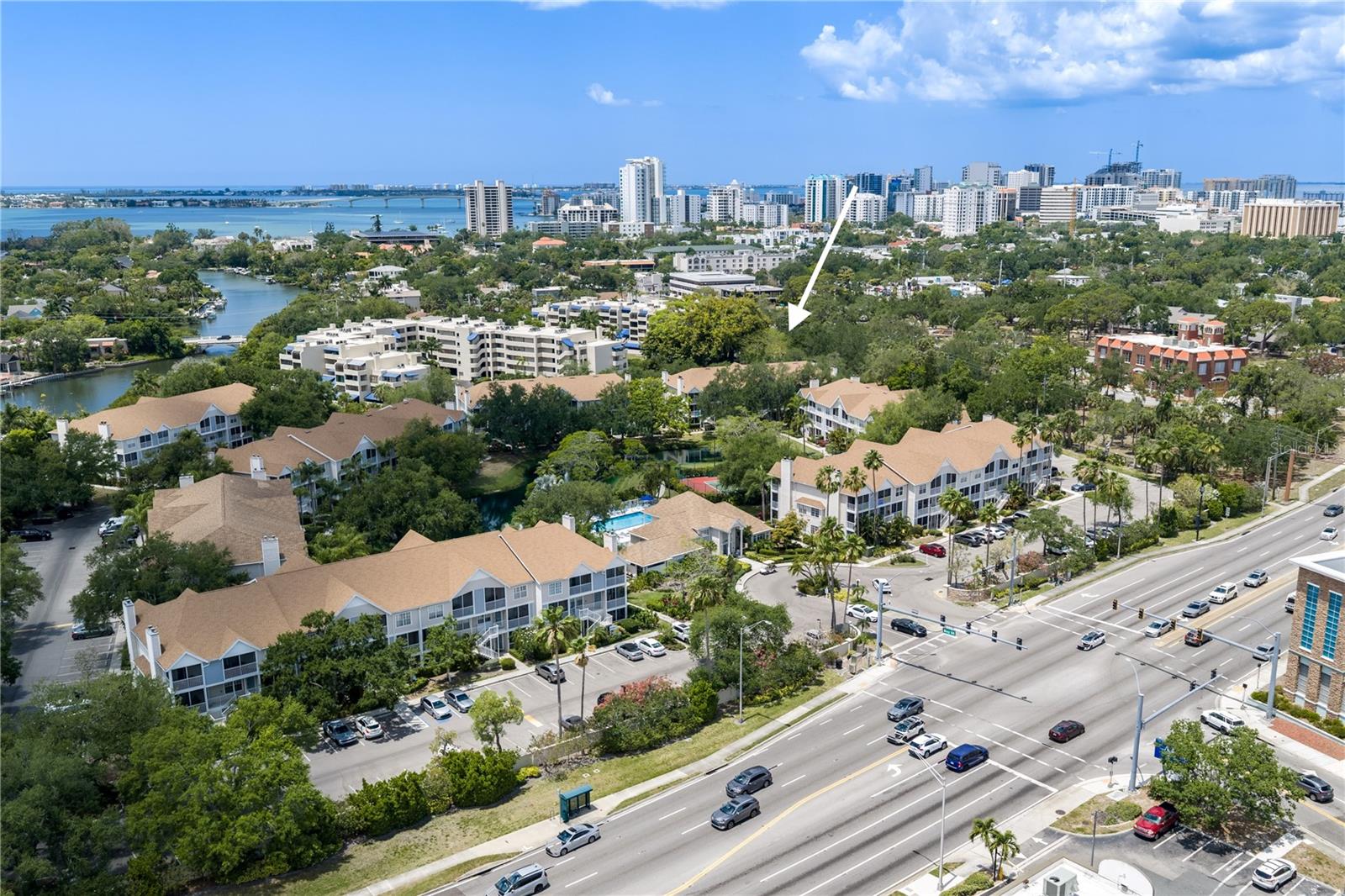 Image 3 of 90 For 850 Tamiami Trail 604