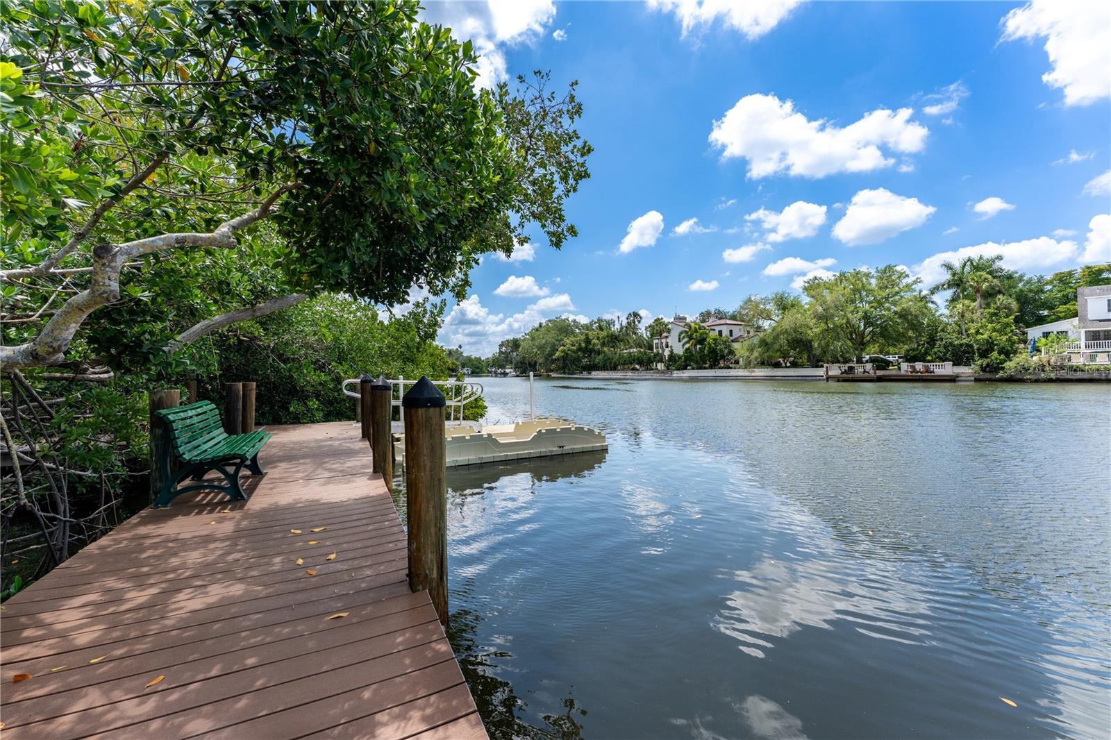 Image 38 of 90 For 850 Tamiami Trail 604