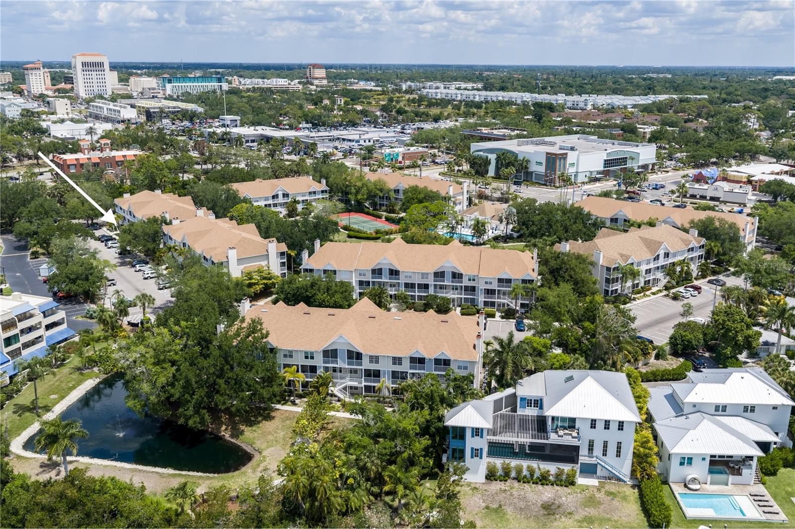 Image 75 of 90 For 850 Tamiami Trail 604