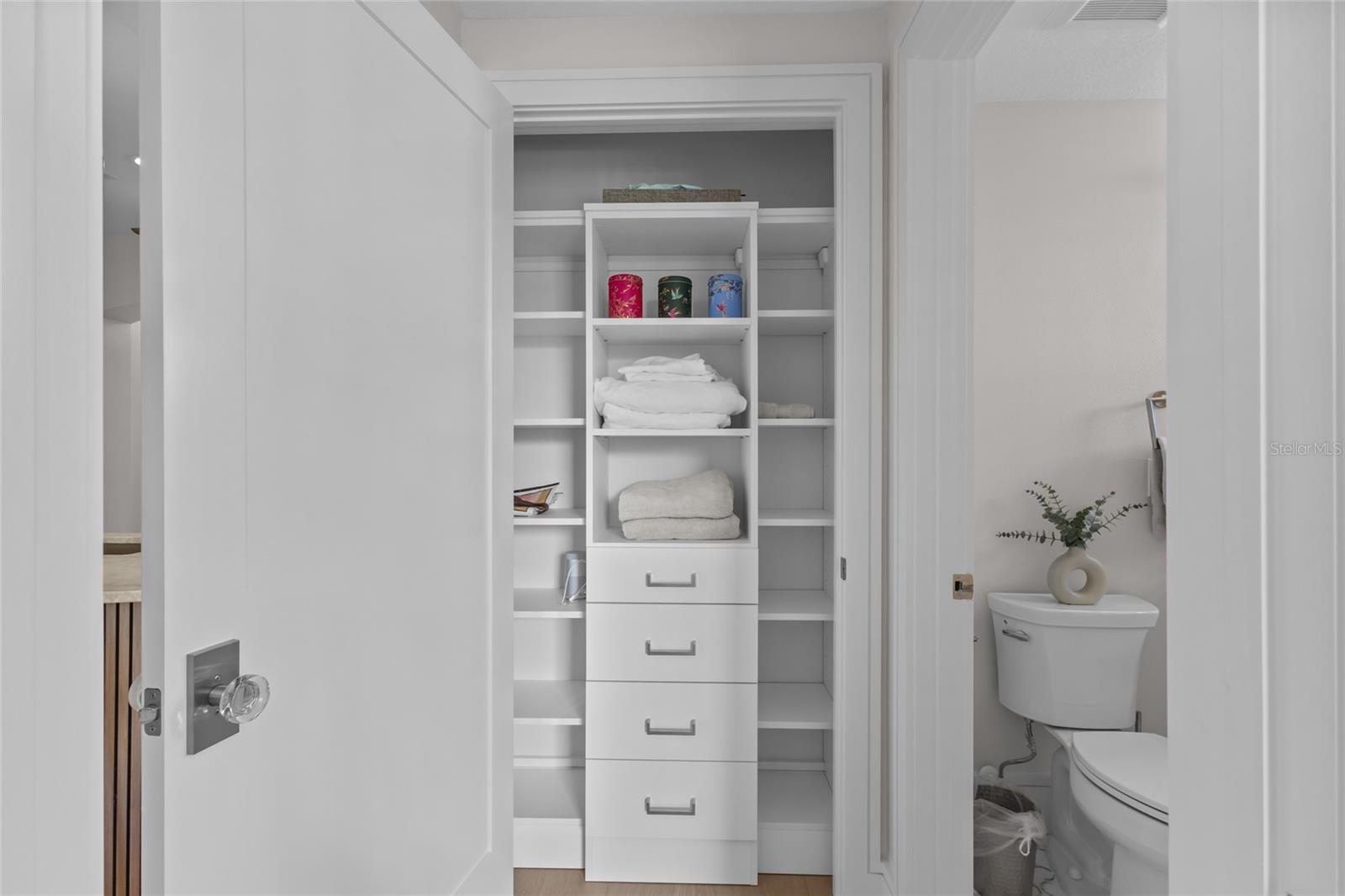 Image 22 of 32 For 445 Orange Avenue 309