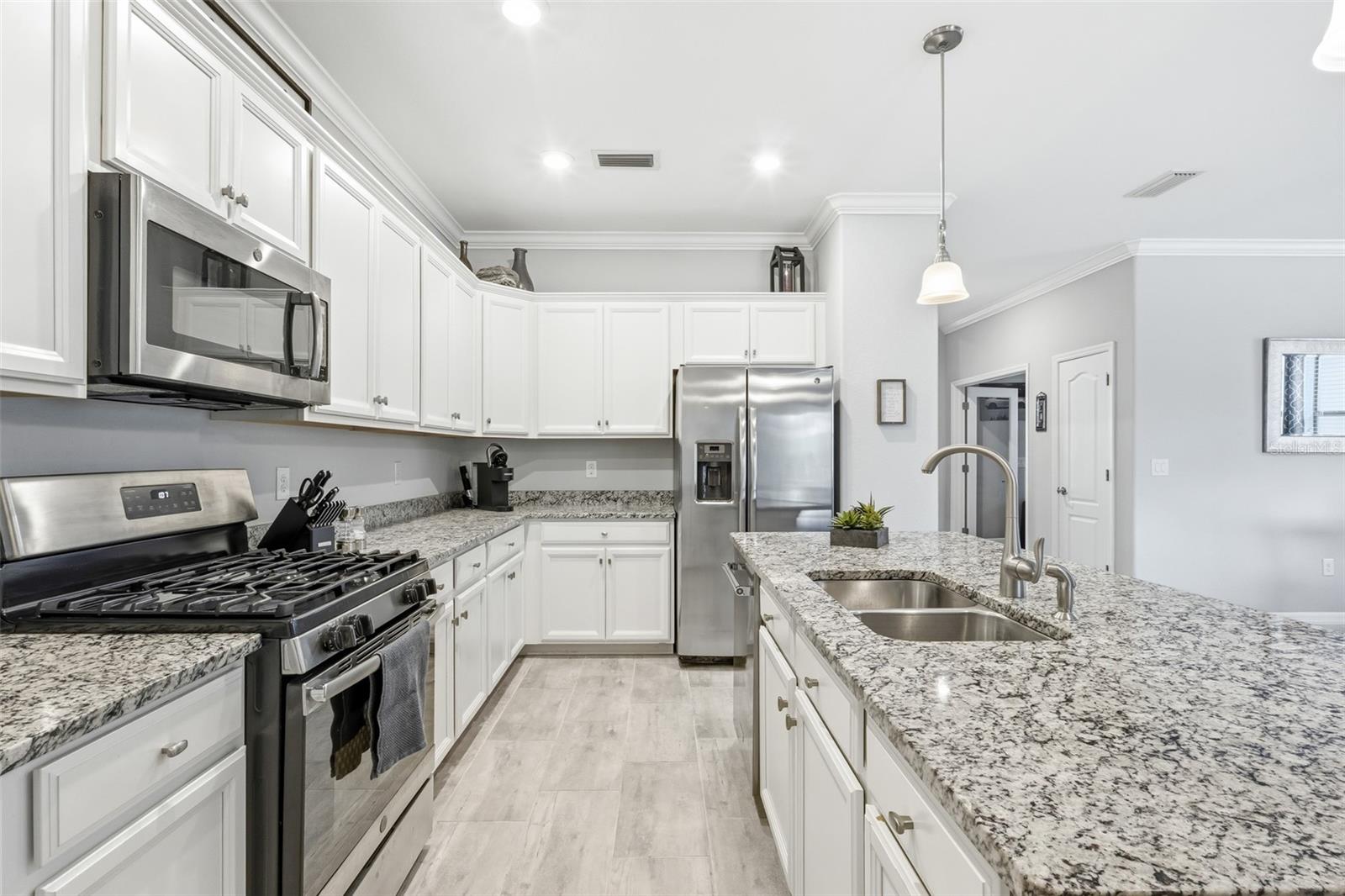 Image 15 of 77 For 10103 Marbella Drive