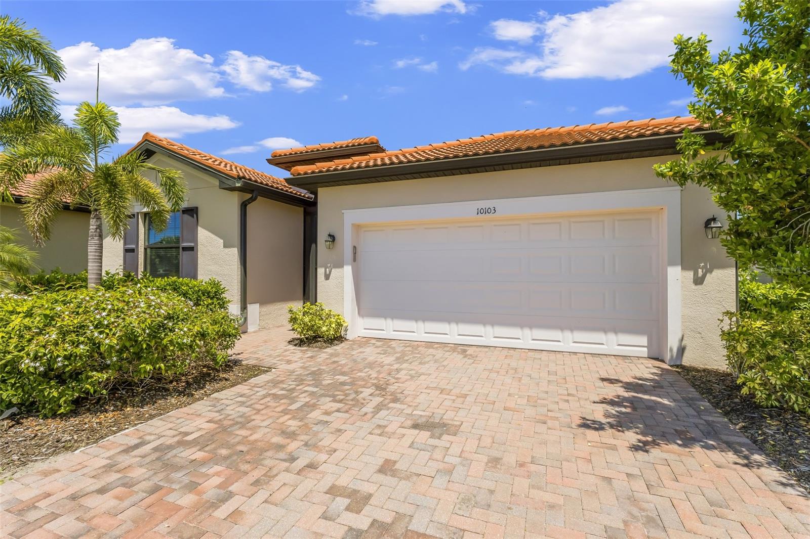 Image 6 of 77 For 10103 Marbella Drive