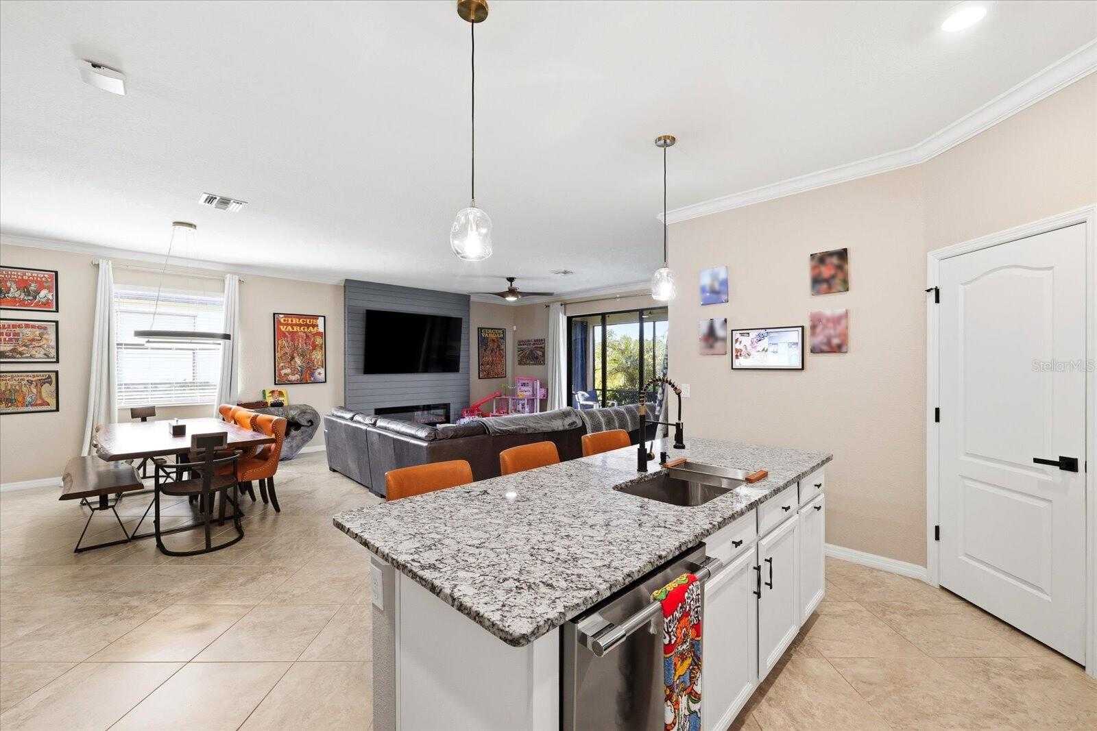 Image 10 of 36 For 17234 Blue Ridge Place