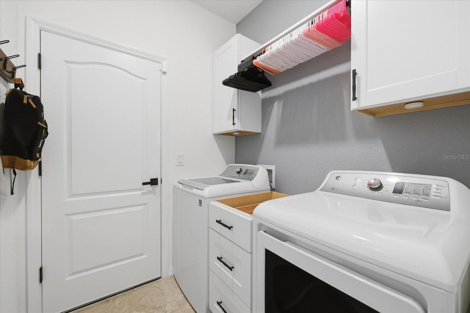 Image 18 of 36 For 17234 Blue Ridge Place