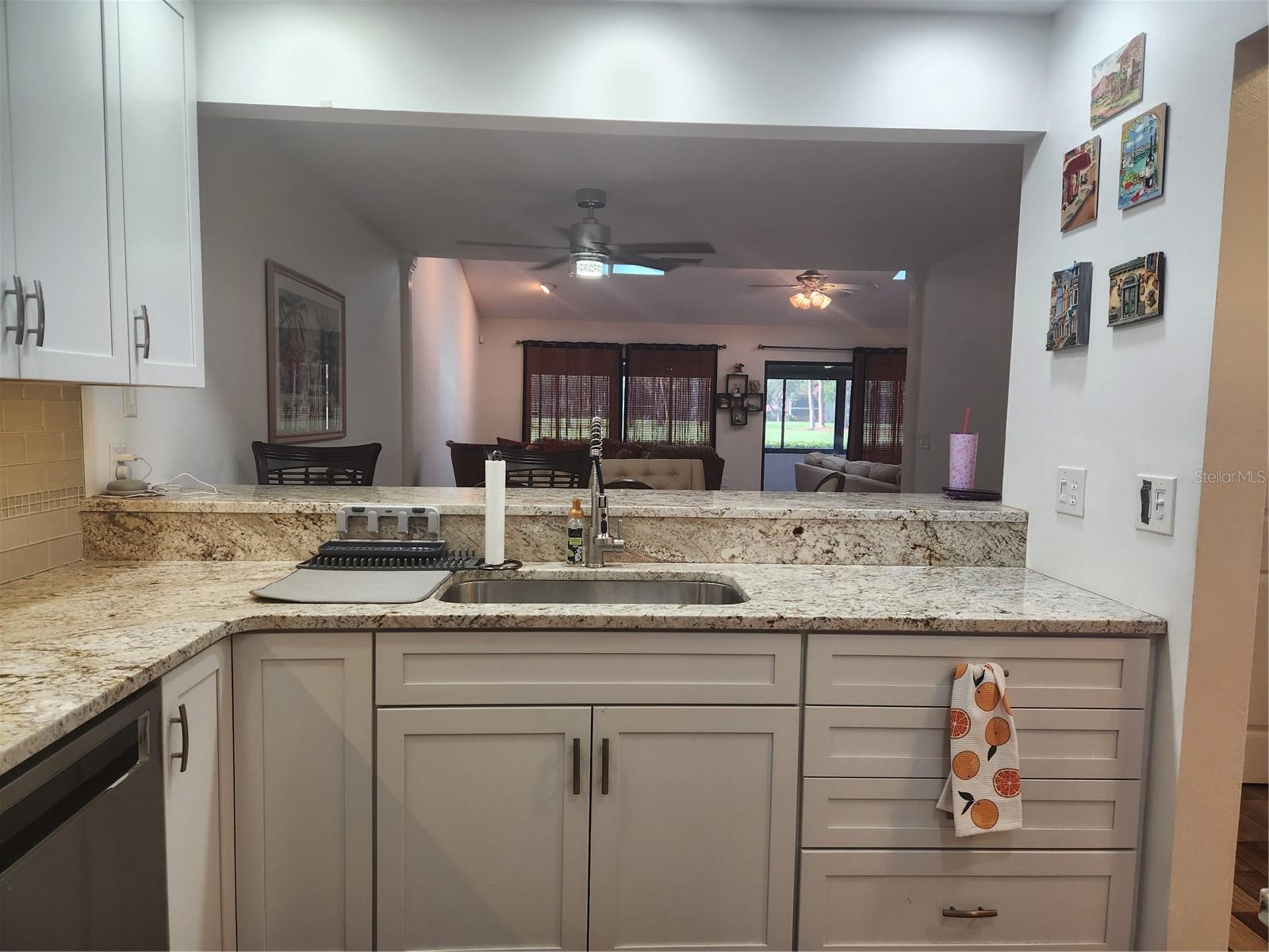 Image 6 of 23 For 3411 Avenida Madera  A
