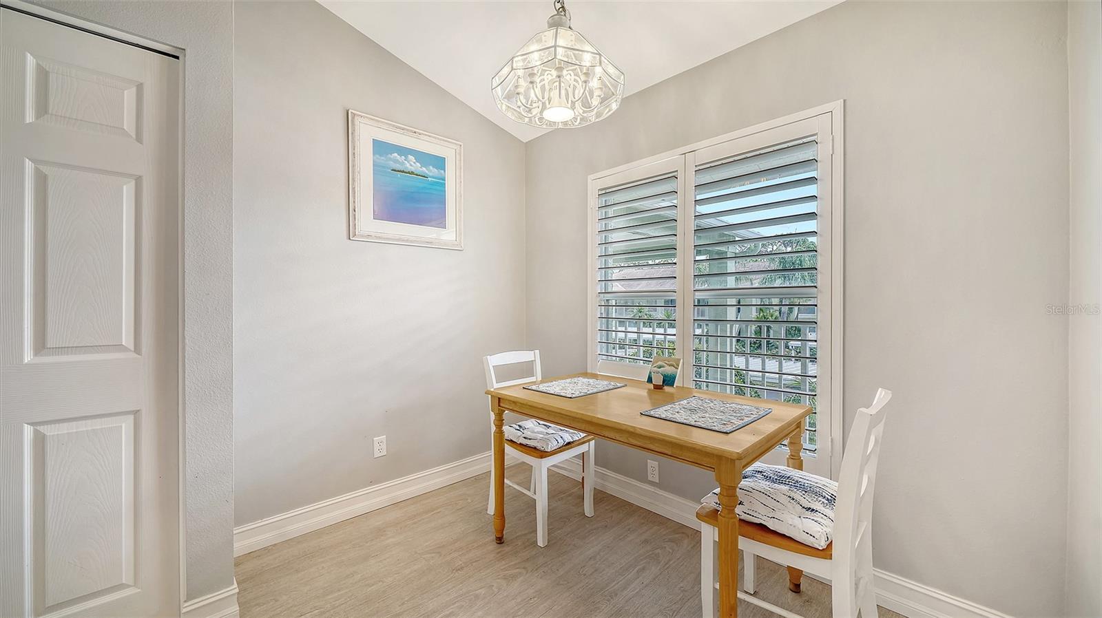Image 13 of 48 For 4640 Tower Hill Lane 2325