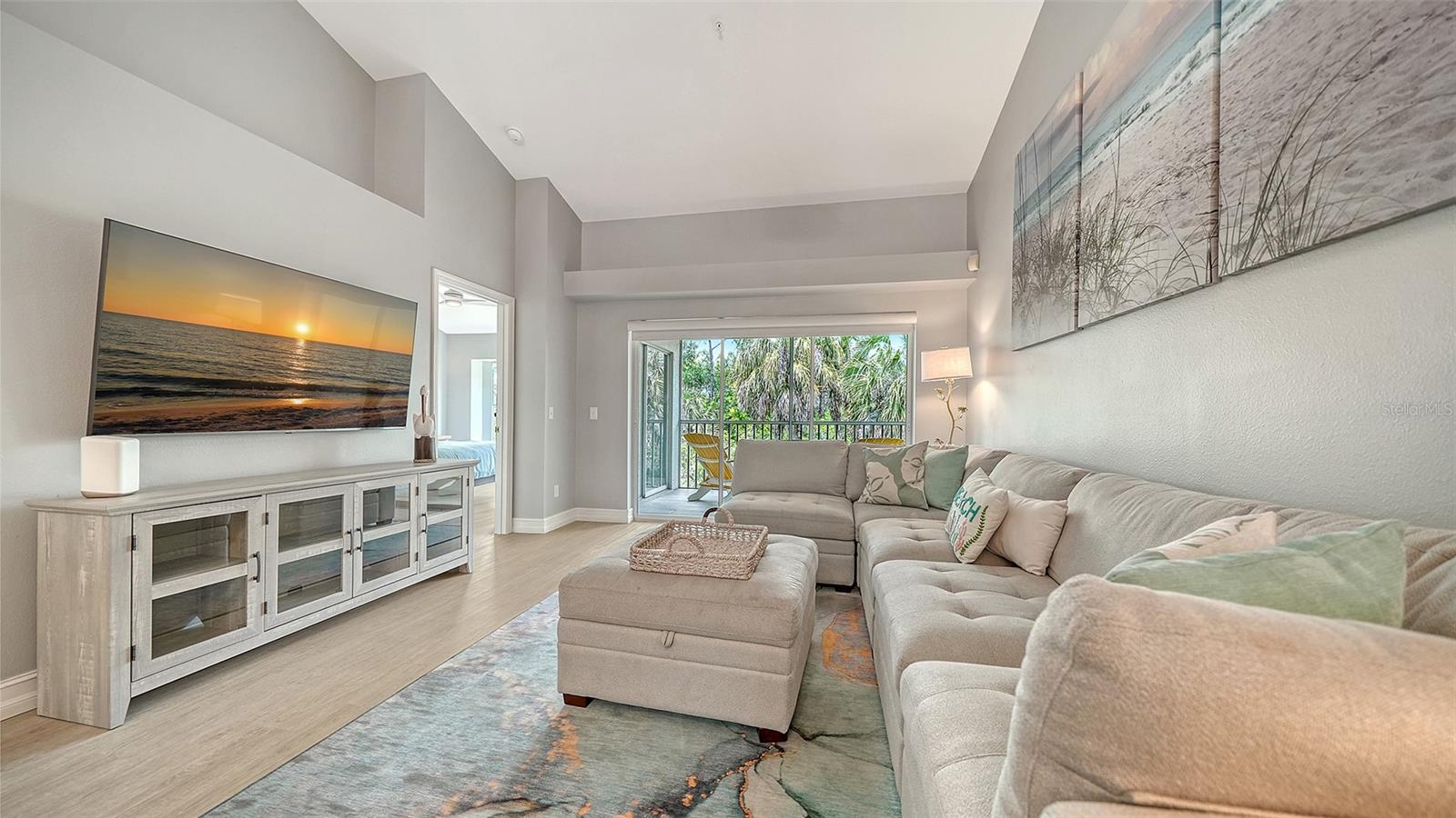 Image 3 of 48 For 4640 Tower Hill Lane 2325