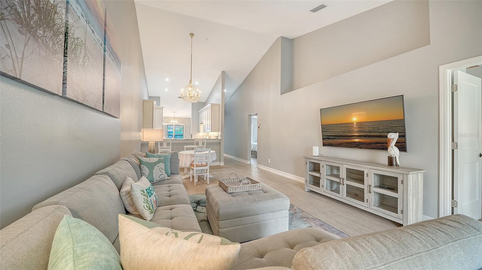 Image 9 of 48 For 4640 Tower Hill Lane 2325