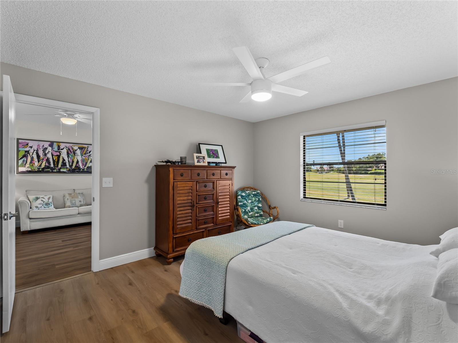 Image 27 of 49 For 929 Capri Isles Boulevard 27