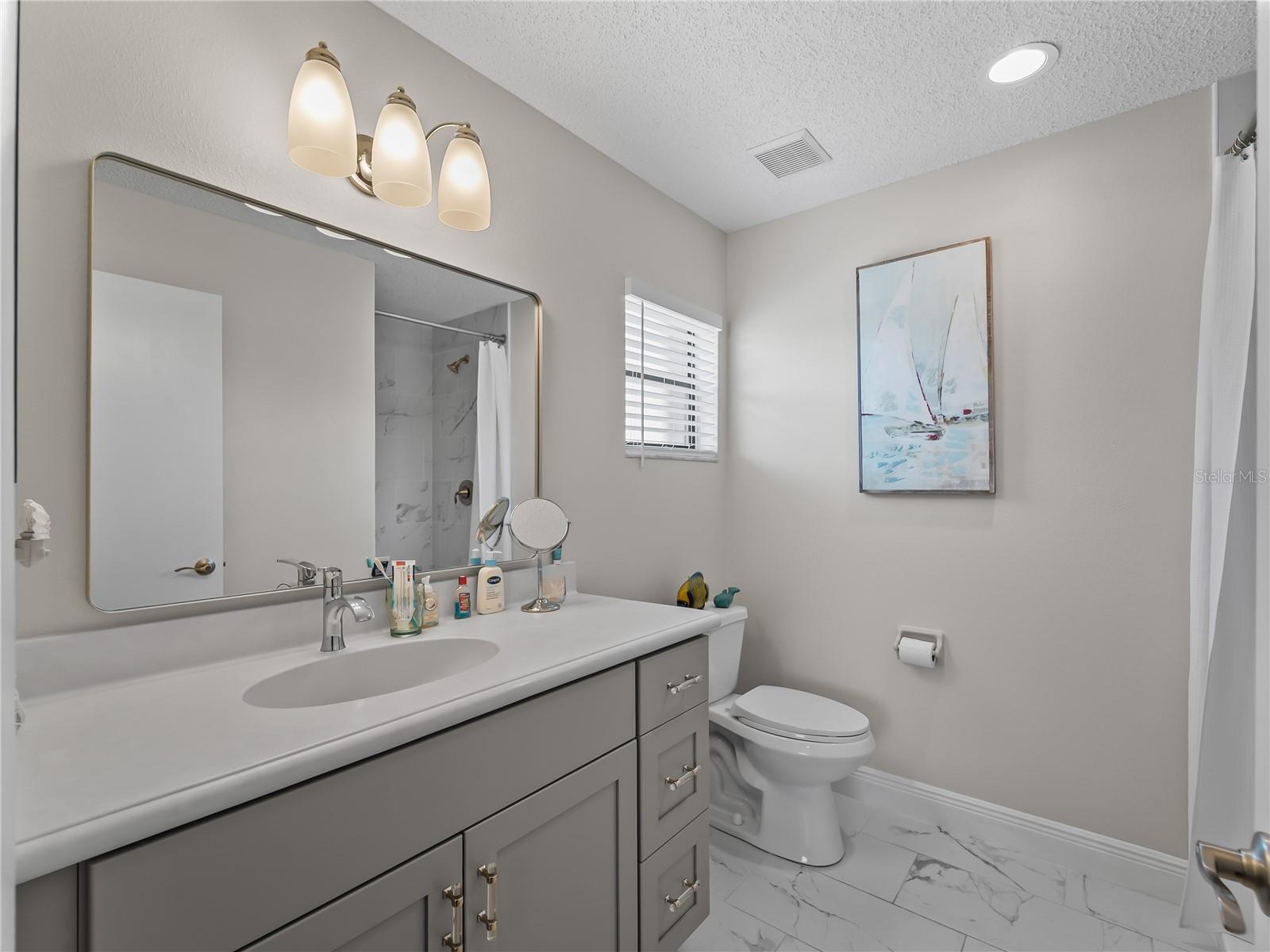 Image 30 of 49 For 929 Capri Isles Boulevard 27