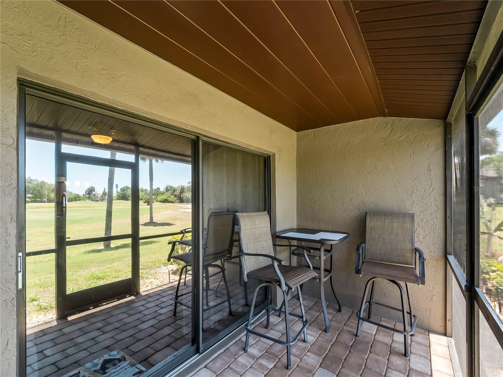 Image 37 of 49 For 929 Capri Isles Boulevard 27
