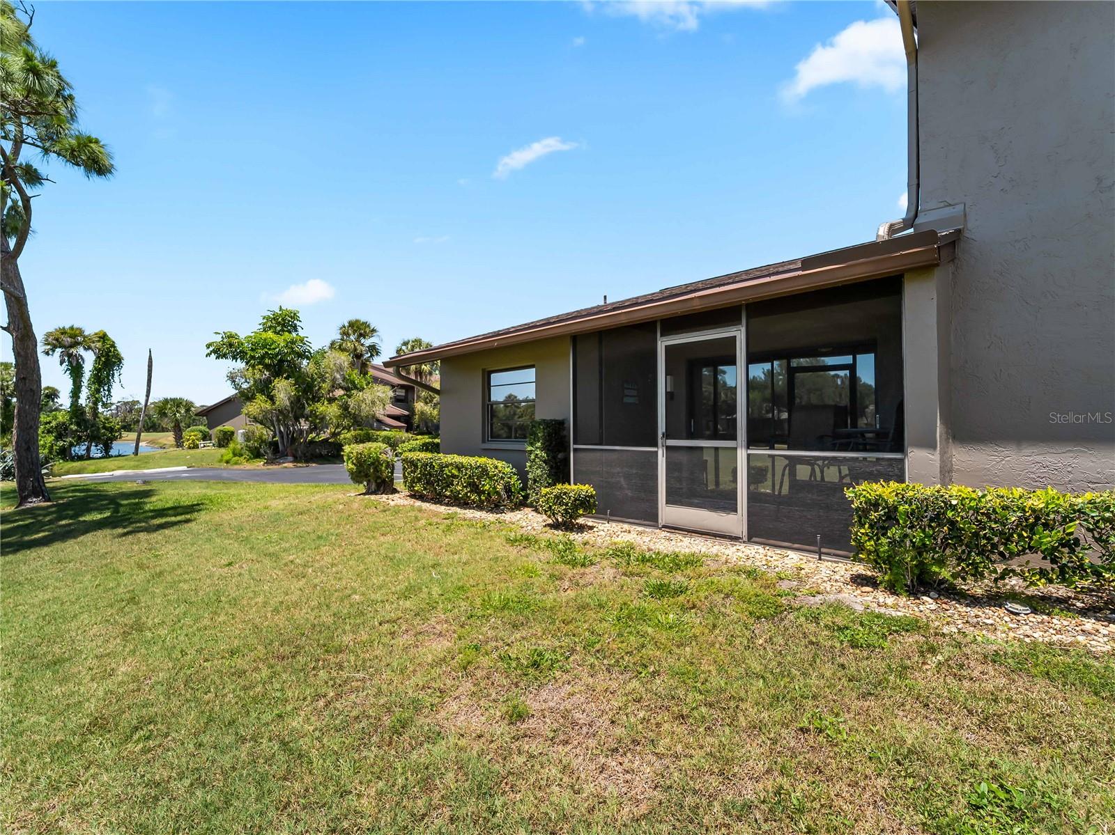 Image 39 of 49 For 929 Capri Isles Boulevard 27