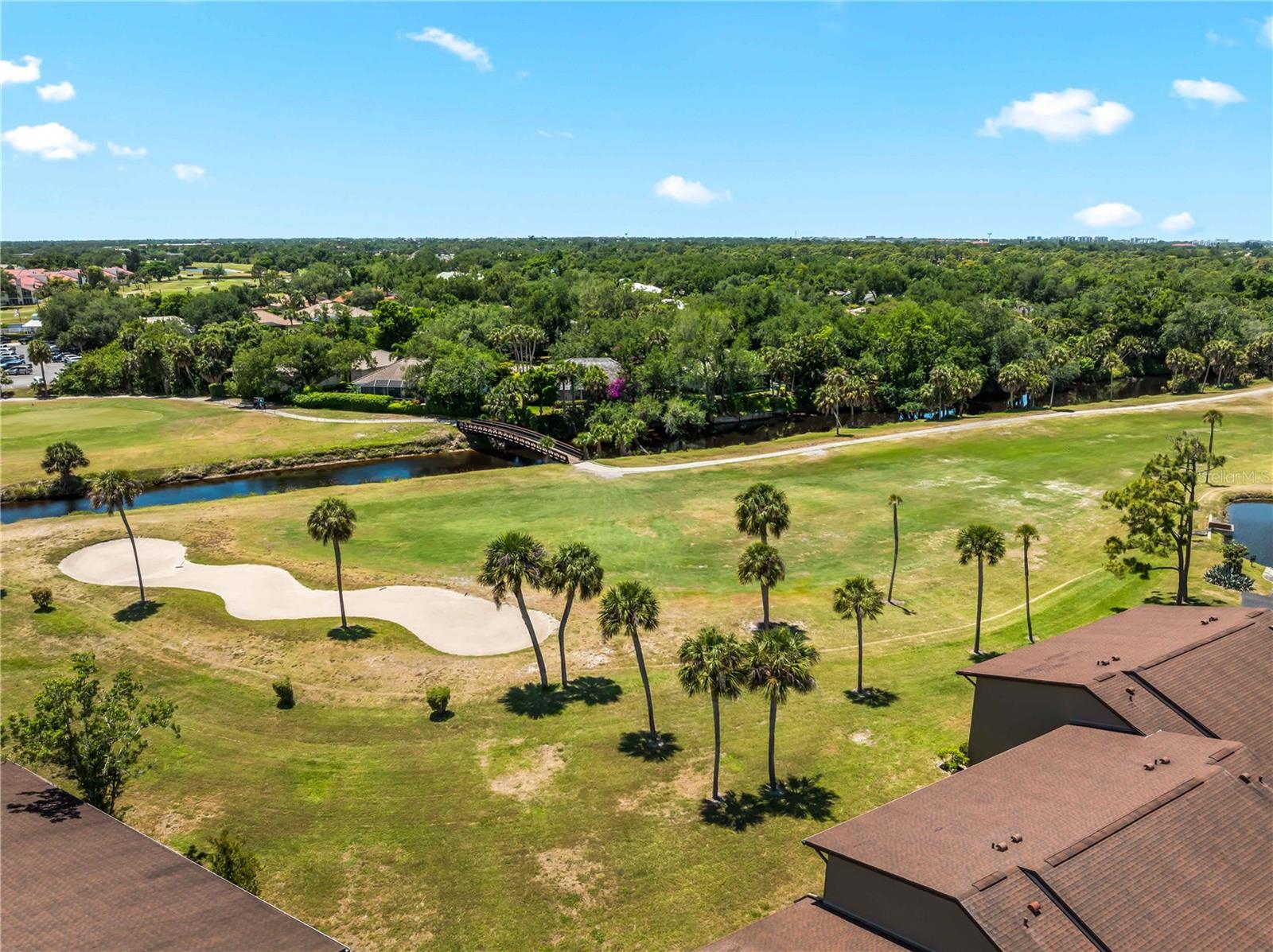Image 45 of 49 For 929 Capri Isles Boulevard 27