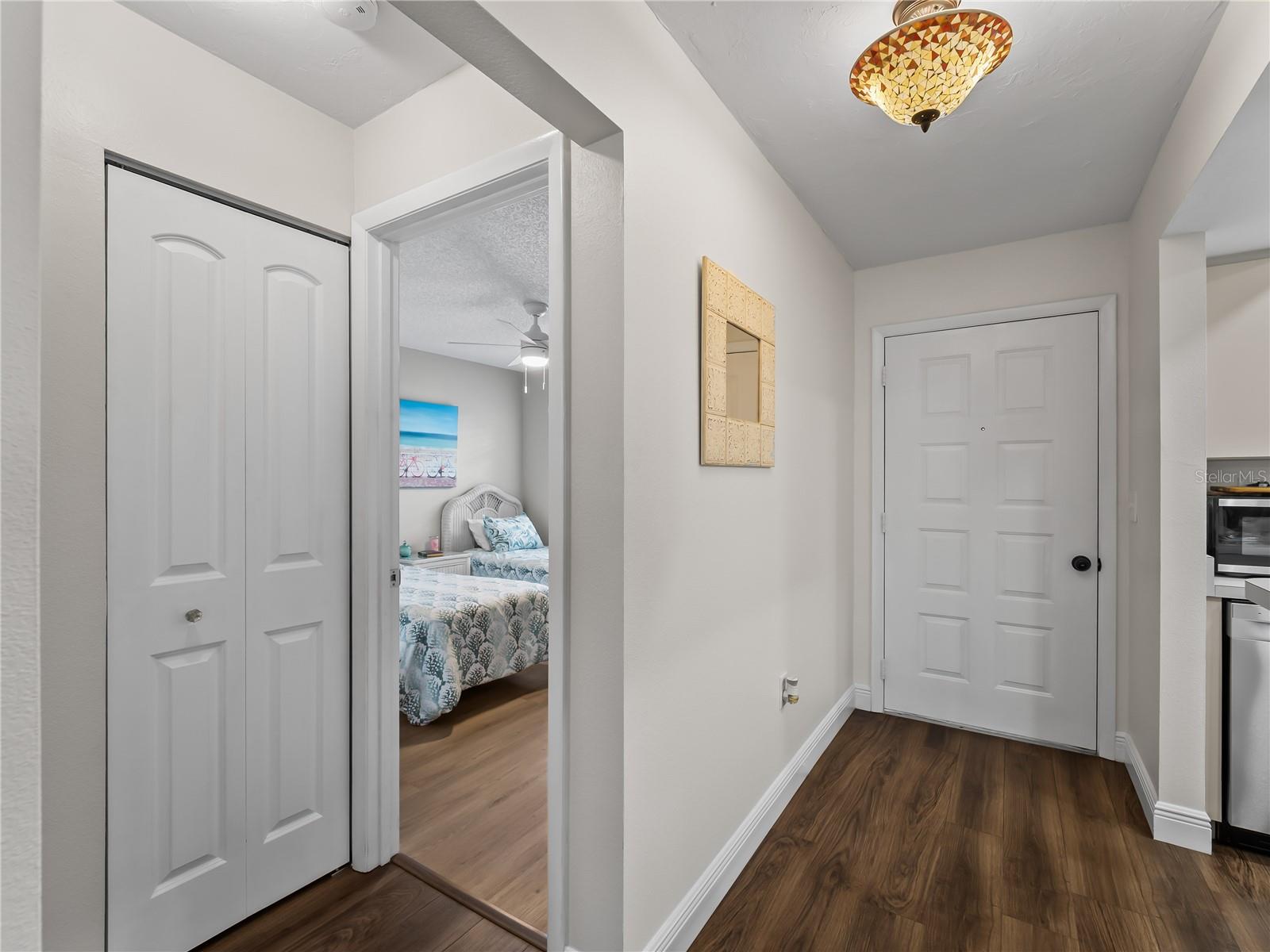 Image 9 of 49 For 929 Capri Isles Boulevard 27
