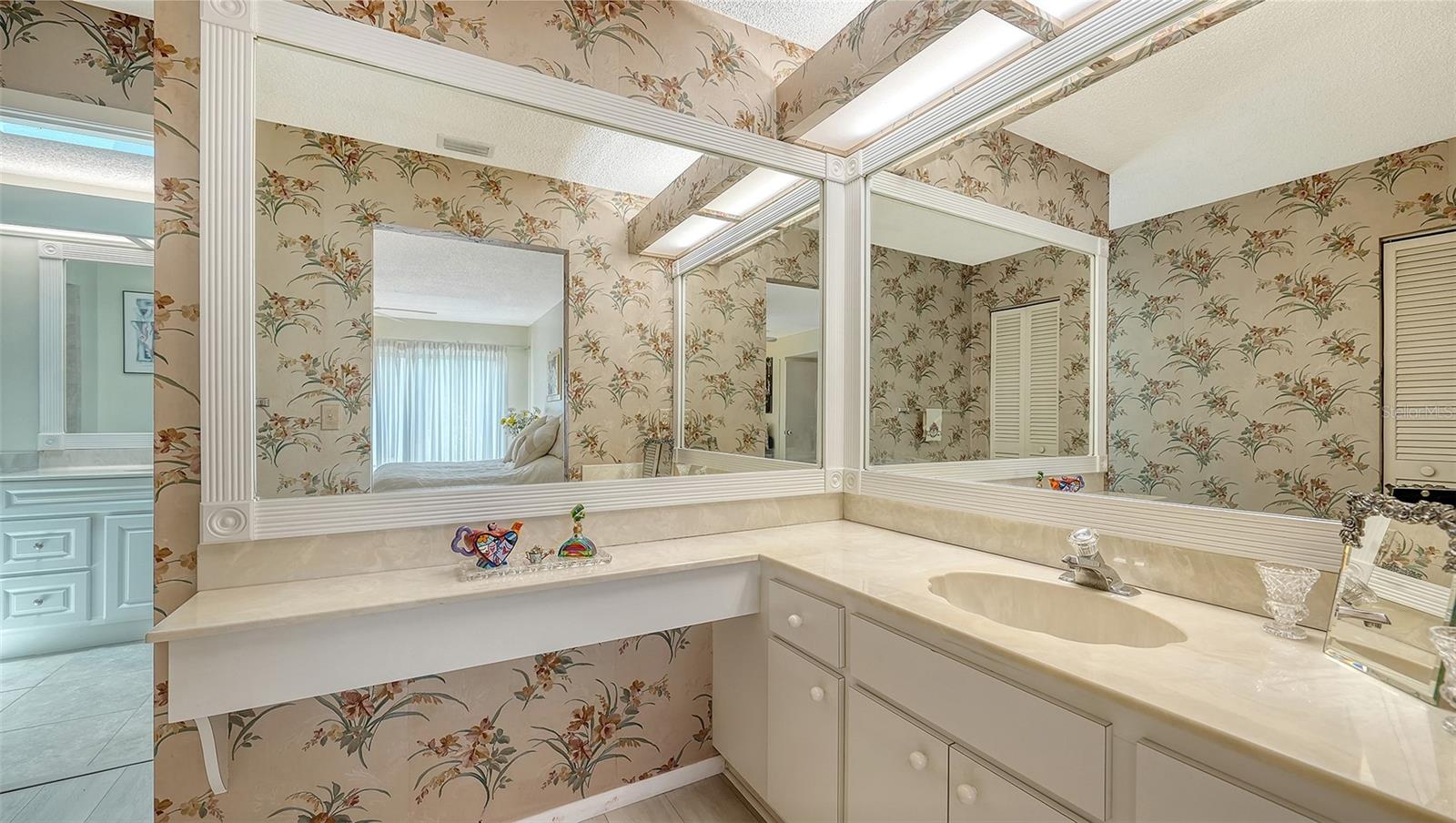 Image 26 of 40 For 4638 Willow Wood Circle 34