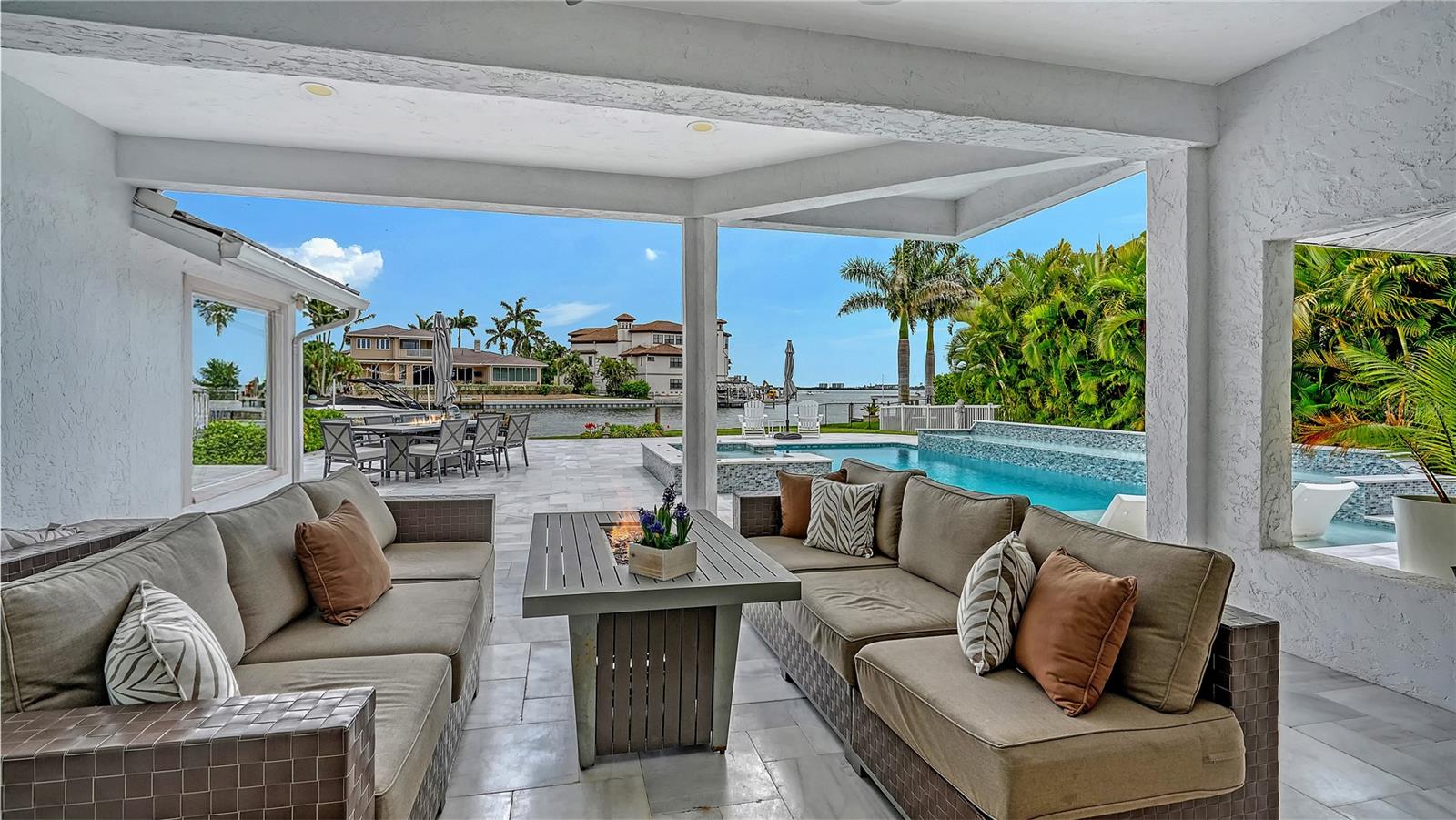 Image 17 of 55 For 7689 Cove Terrace