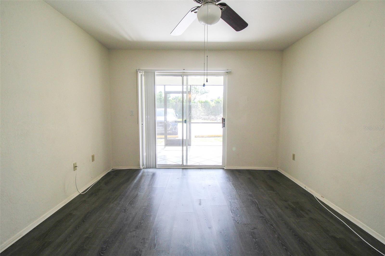 Image 20 of 28 For 25068 Harborview Road 3d