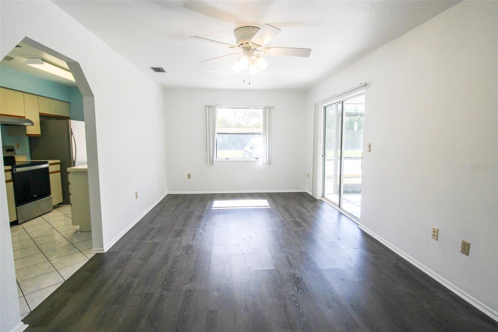 Image 7 of 28 For 25068 Harborview Road 3d