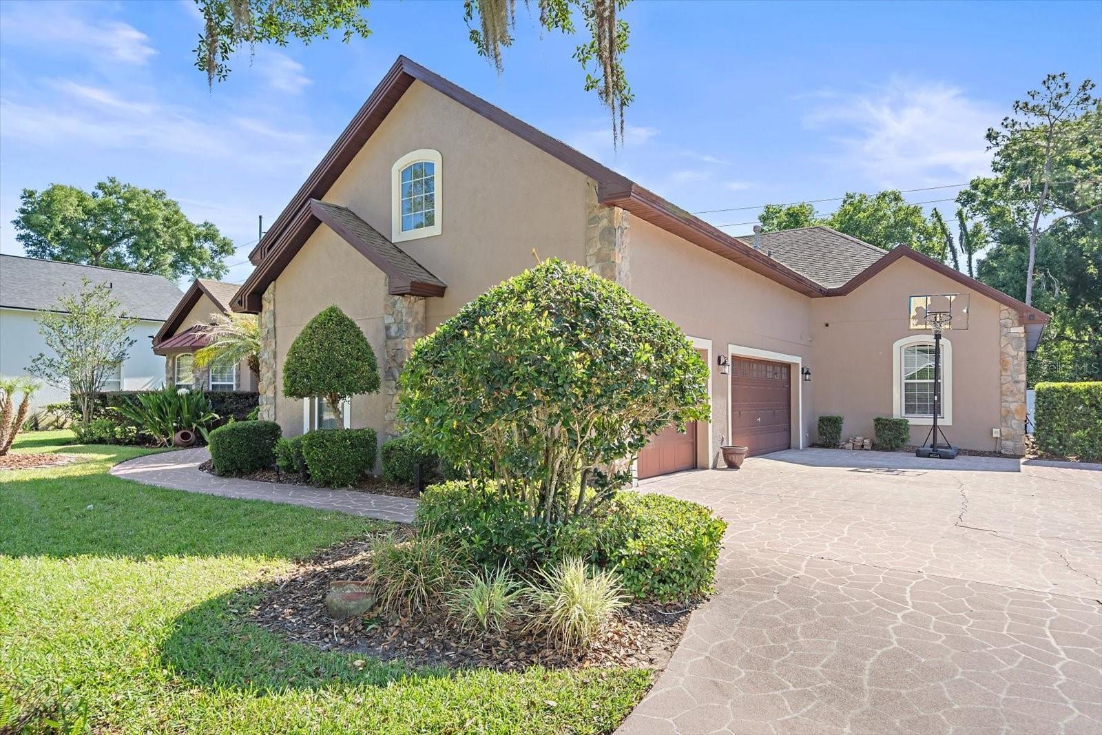 Image 2 of 62 For 1615 Heritage Drive