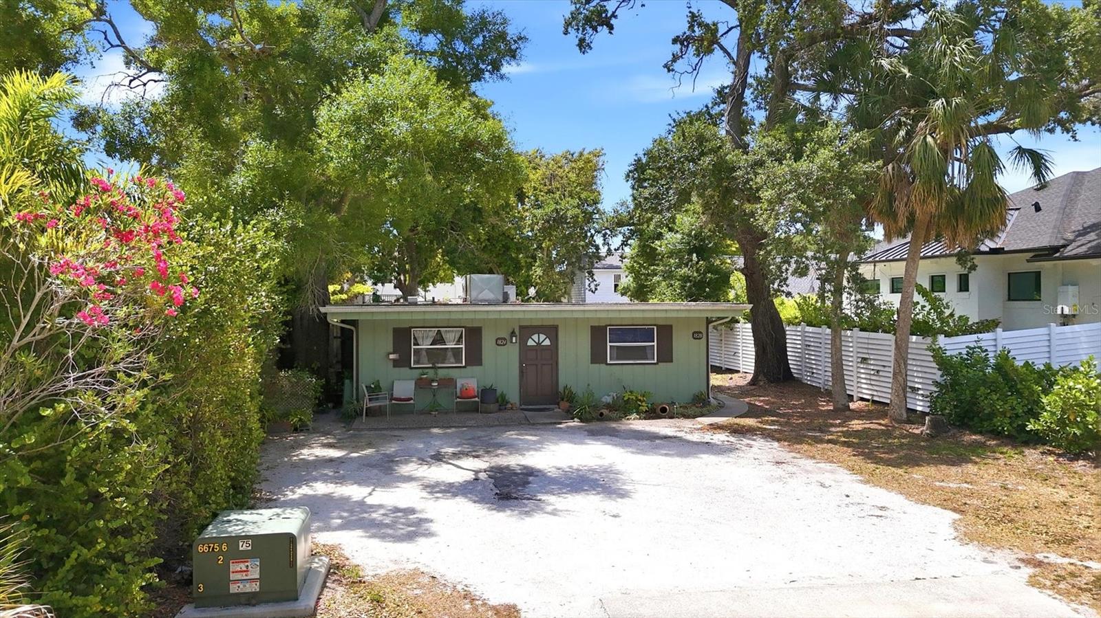 Image 2 of 17 For 1824 Webber Street