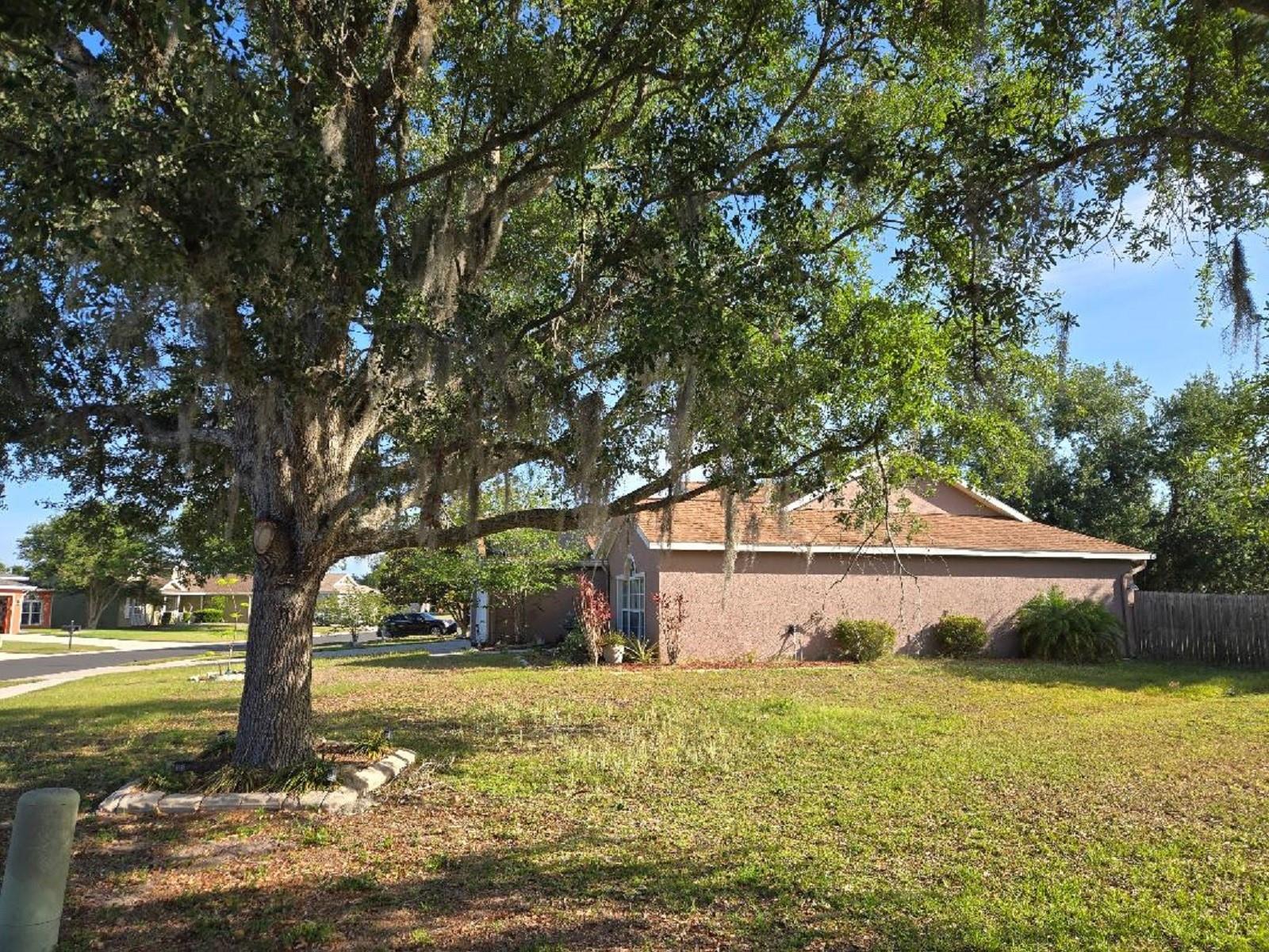 Image 2 of 8 For 4199 Banbury Circle