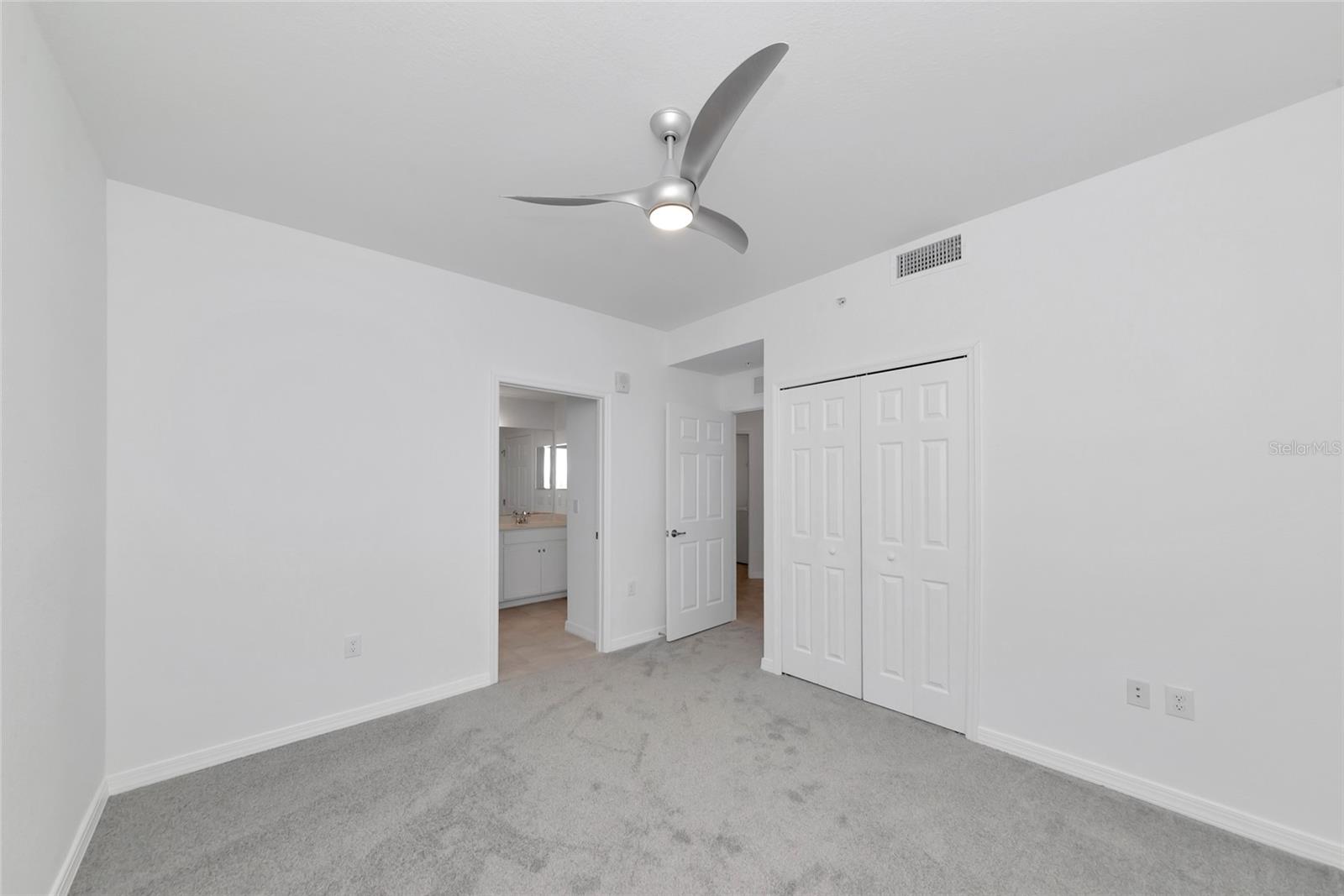 Image 31 of 56 For 18008 Gawthrop Drive 101