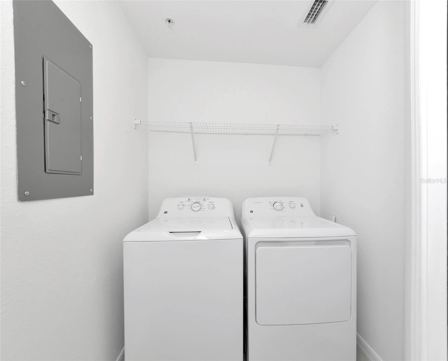 Image 34 of 56 For 18008 Gawthrop Drive 101