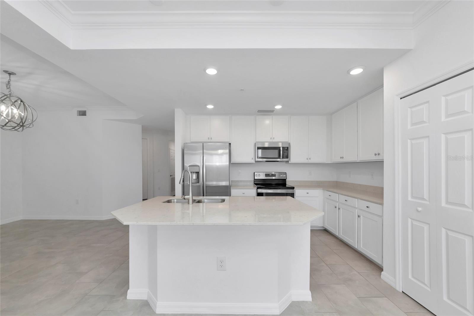 Image 9 of 56 For 18008 Gawthrop Drive 101