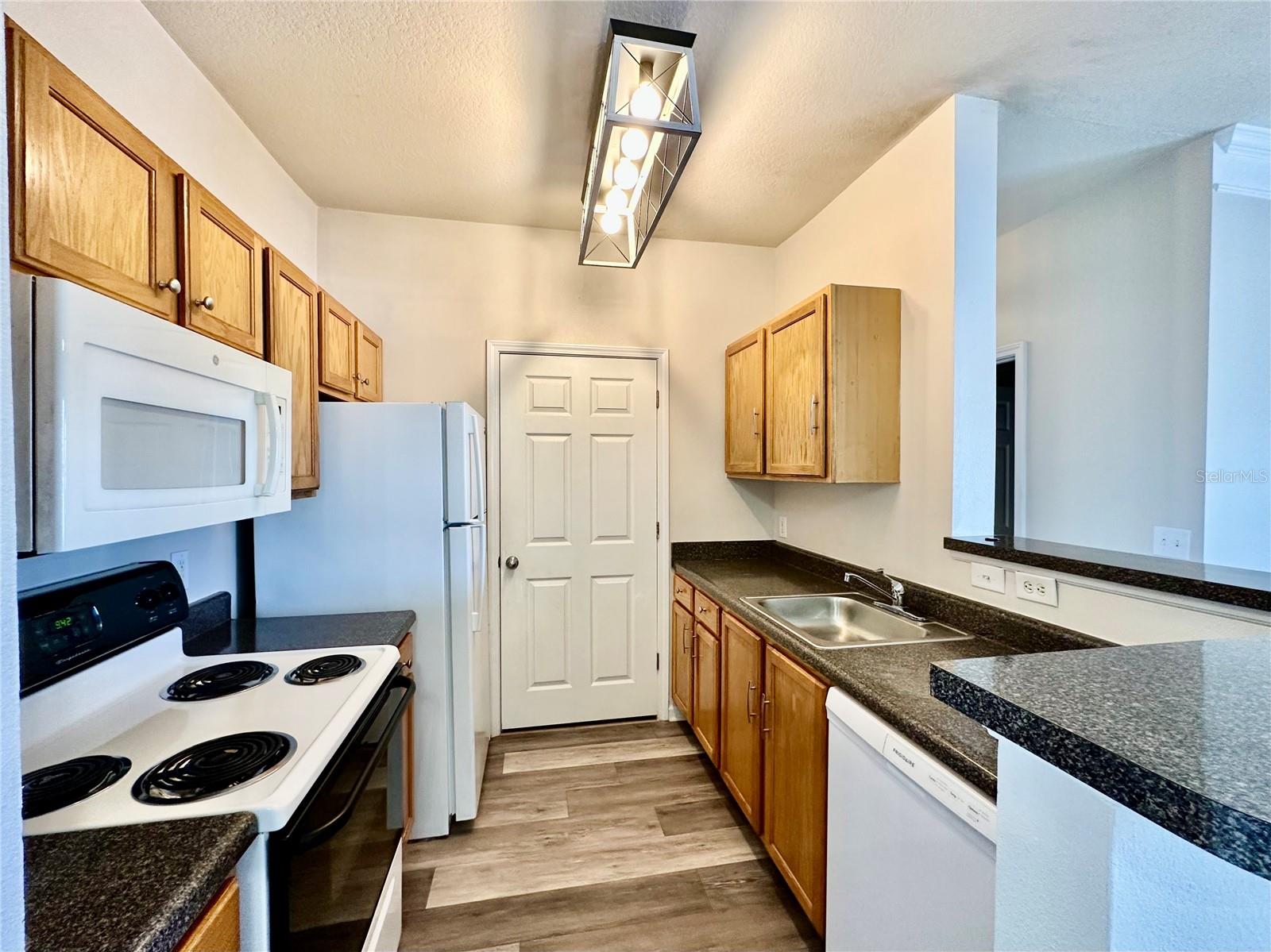 Image 8 of 38 For 4802 51st Street W 2014