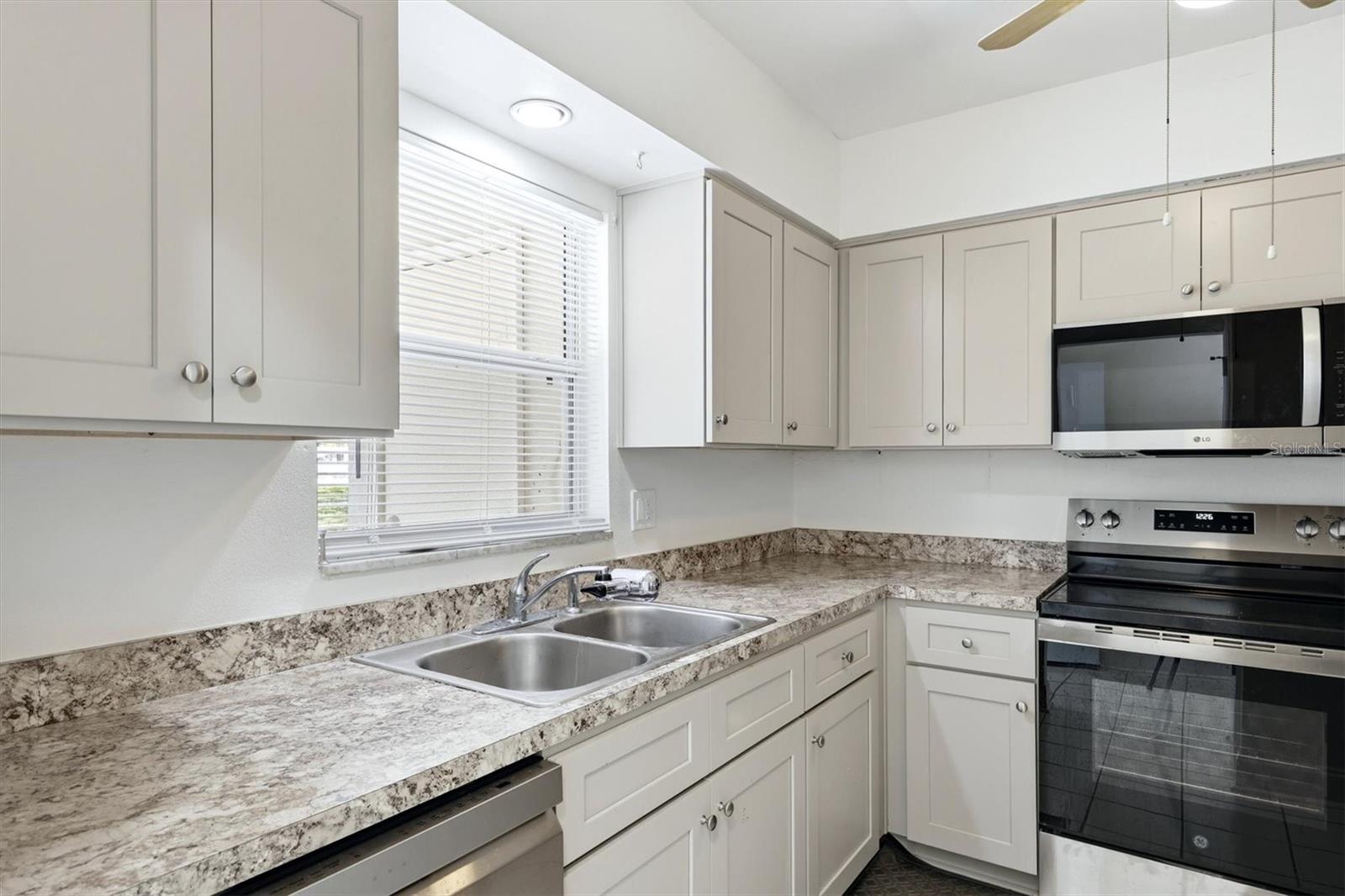 Image 21 of 60 For 9914 Sebastian Court