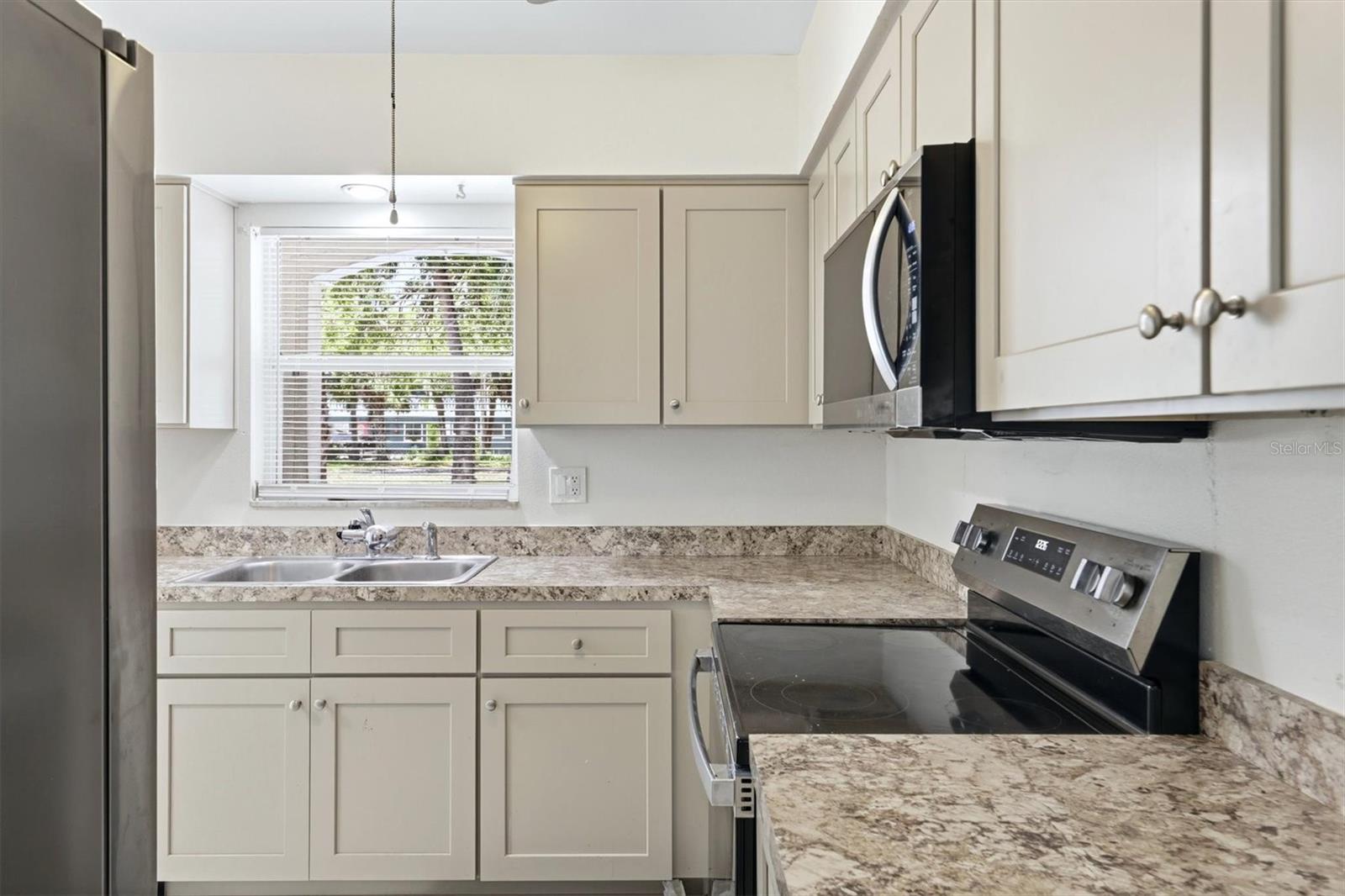 Image 23 of 60 For 9914 Sebastian Court