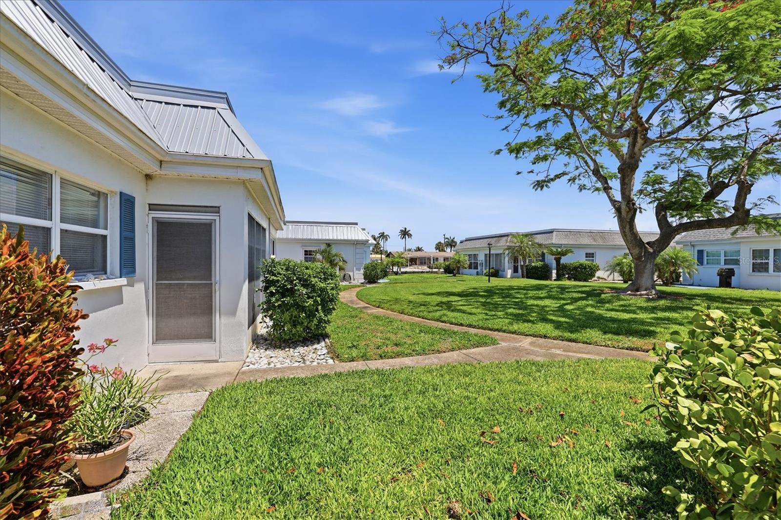 Image 42 of 60 For 9914 Sebastian Court
