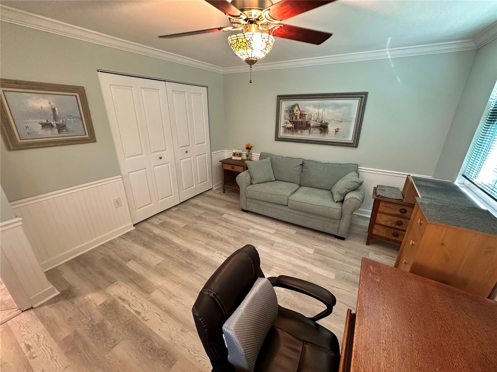 Listing photo id 22 for 567 Lakeside Drive 567