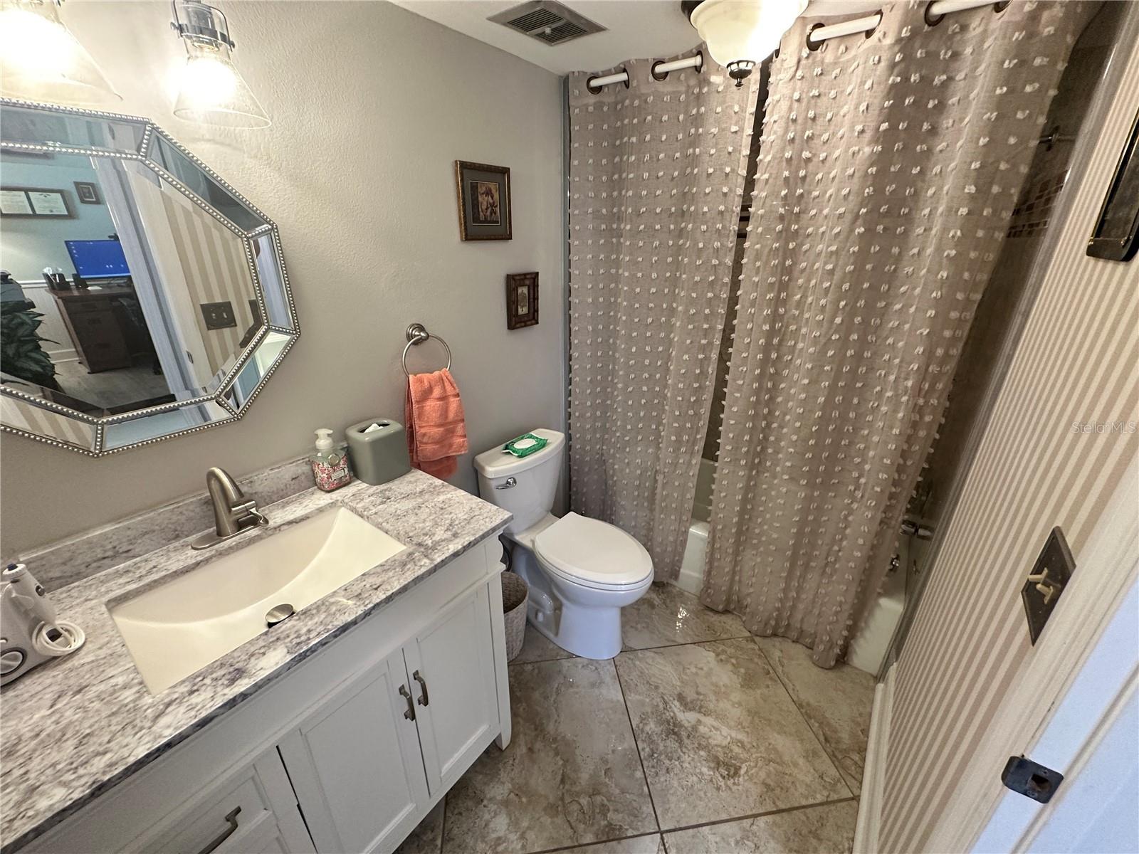 Listing photo id 24 for 567 Lakeside Drive 567