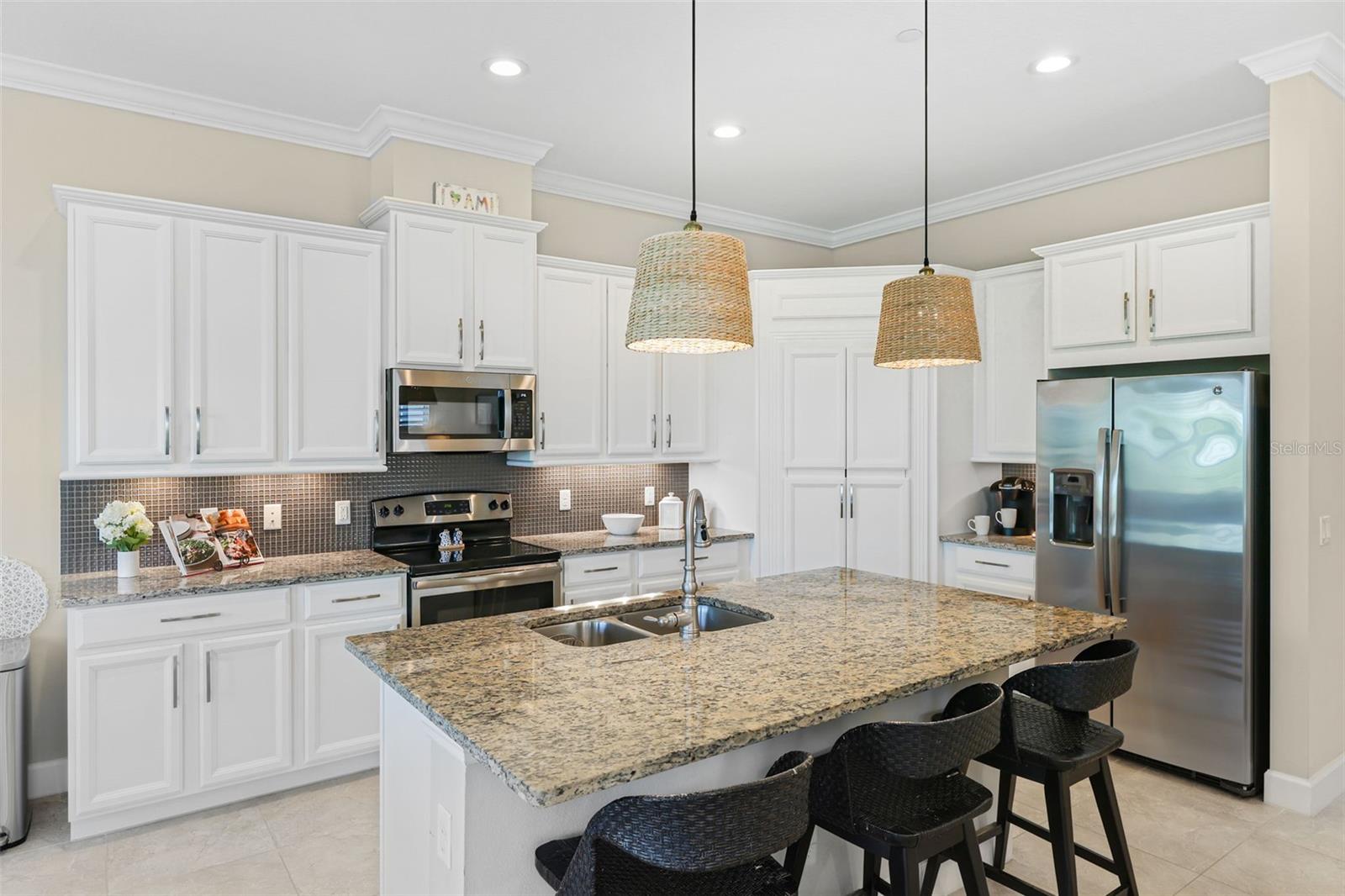 Listing photo id 8 for 347 Compass Point Drive 201