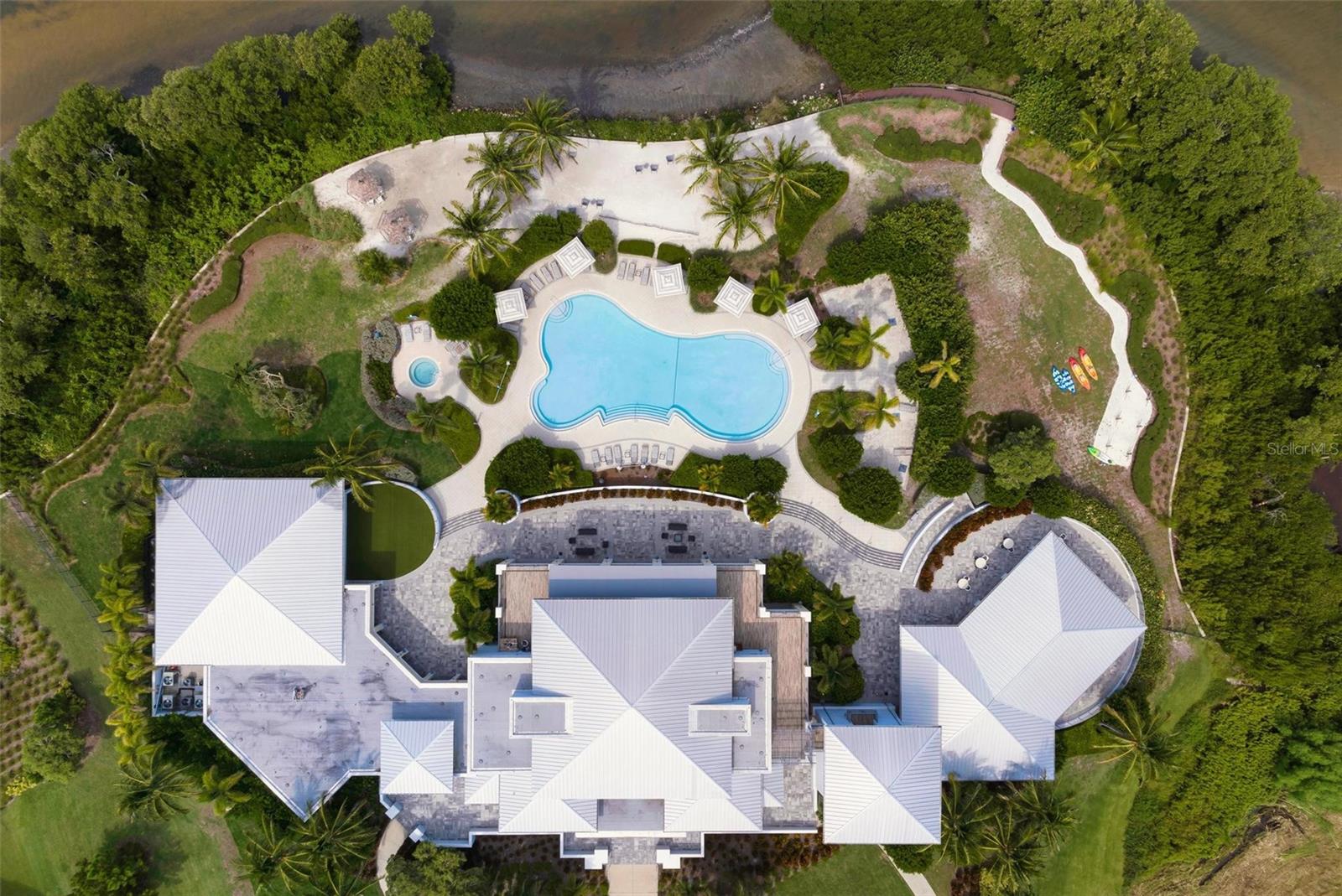 Listing photo id 38 for 347 Compass Point Drive 201