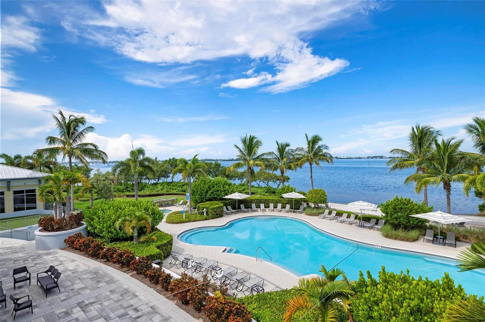 Listing photo id 52 for 347 Compass Point Drive 201