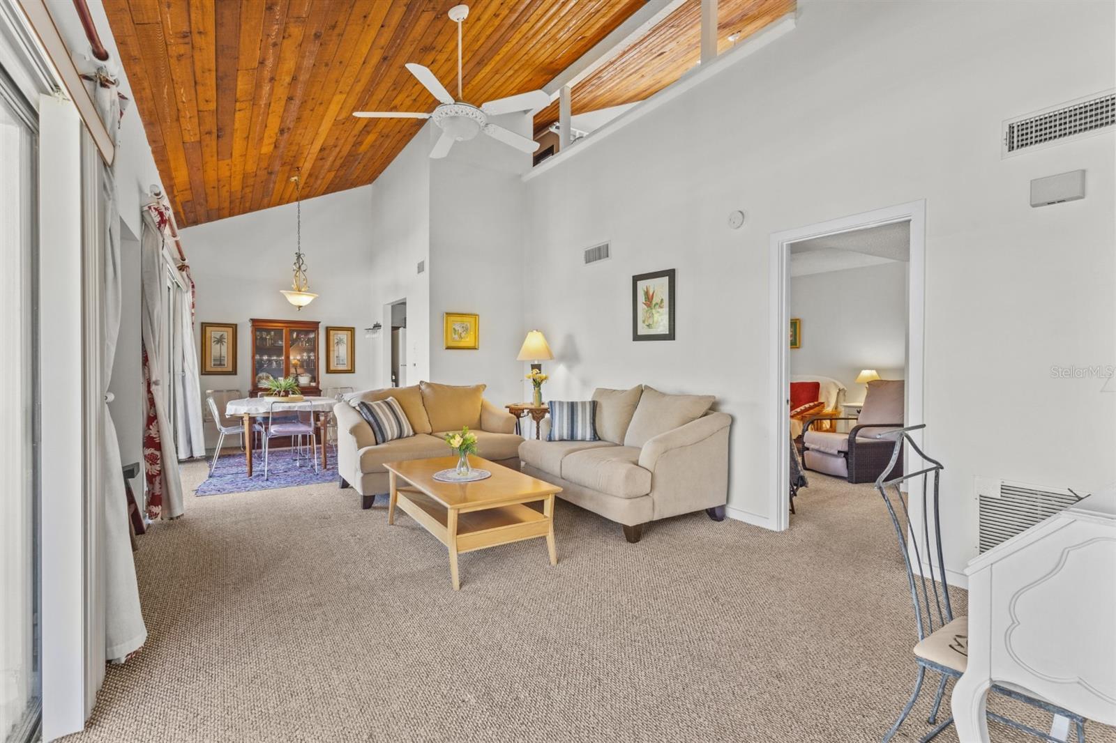 Image 3 of 37 For 3033 Willow Green 10