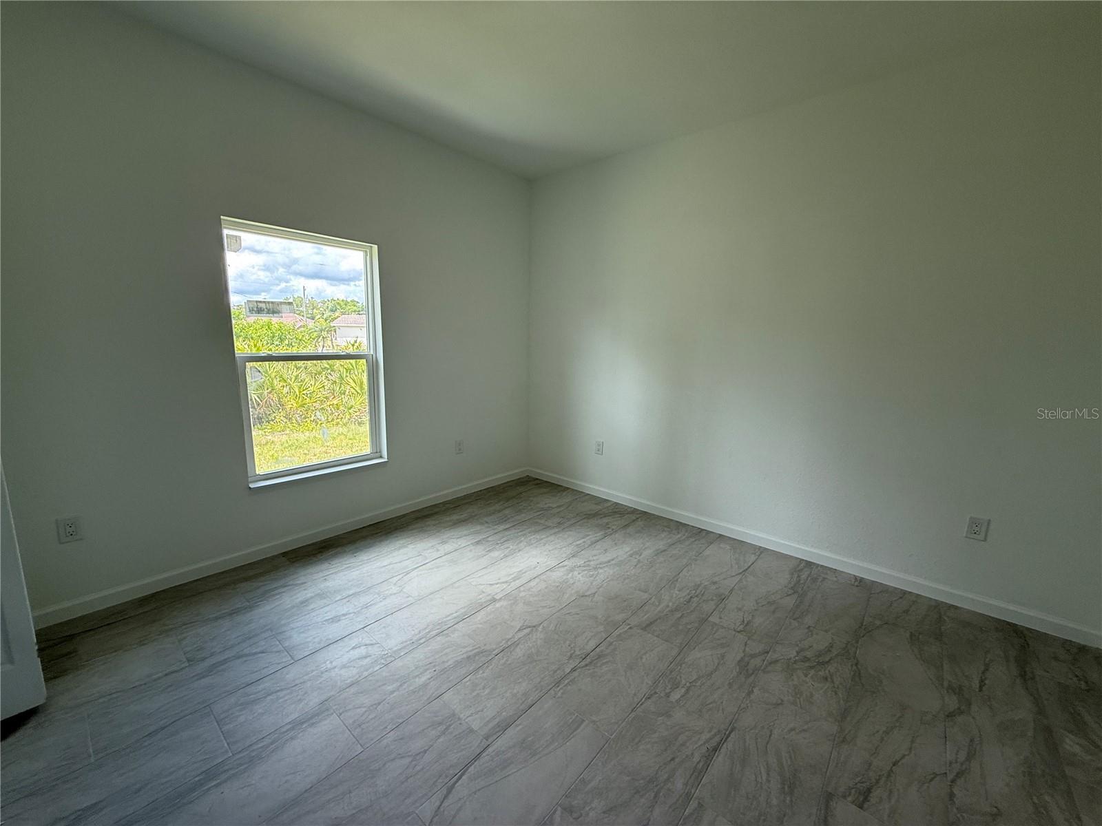 Image 11 of 20 For 1180 Comfort Lane